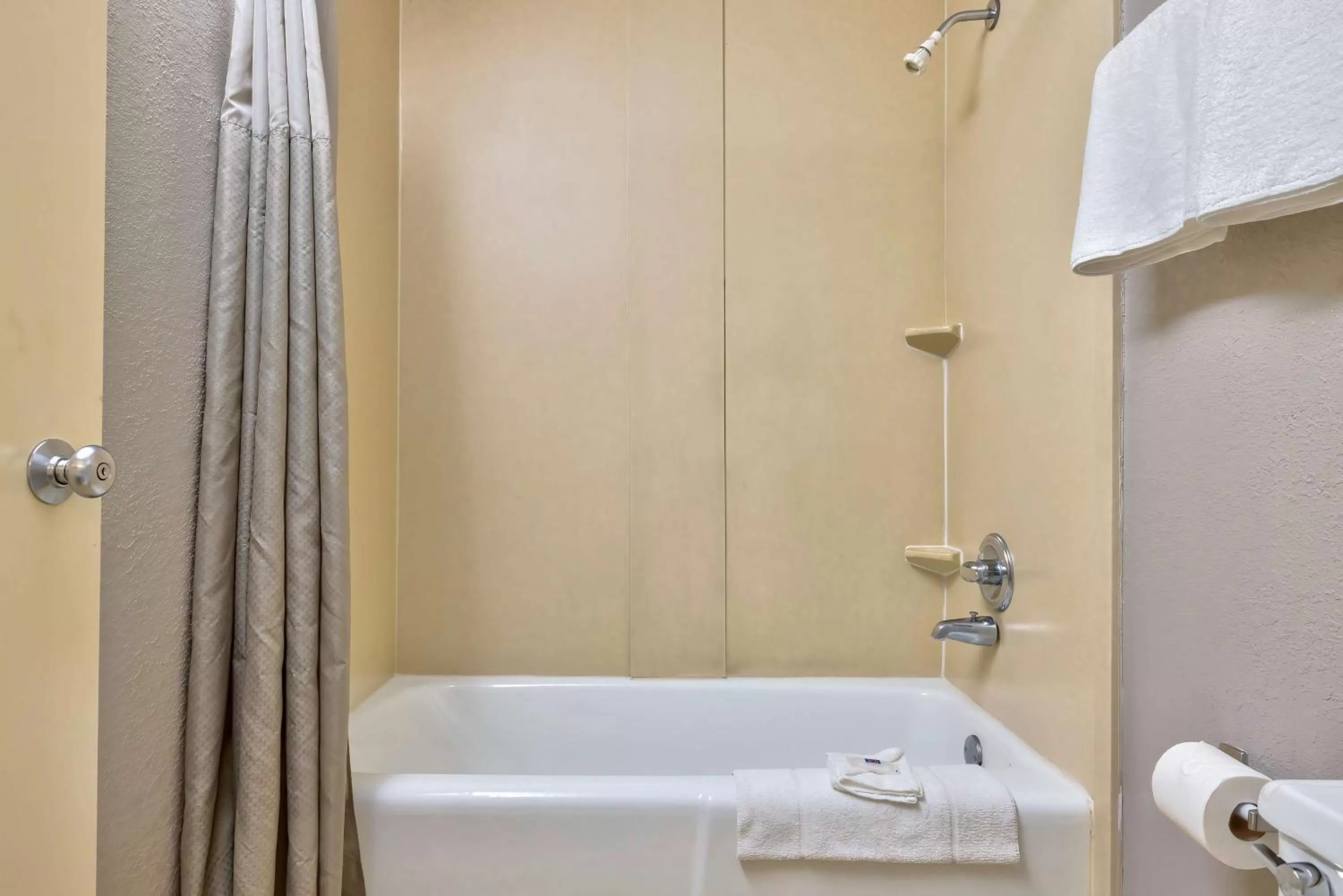 Bathroom in Motel 6 Morgantown