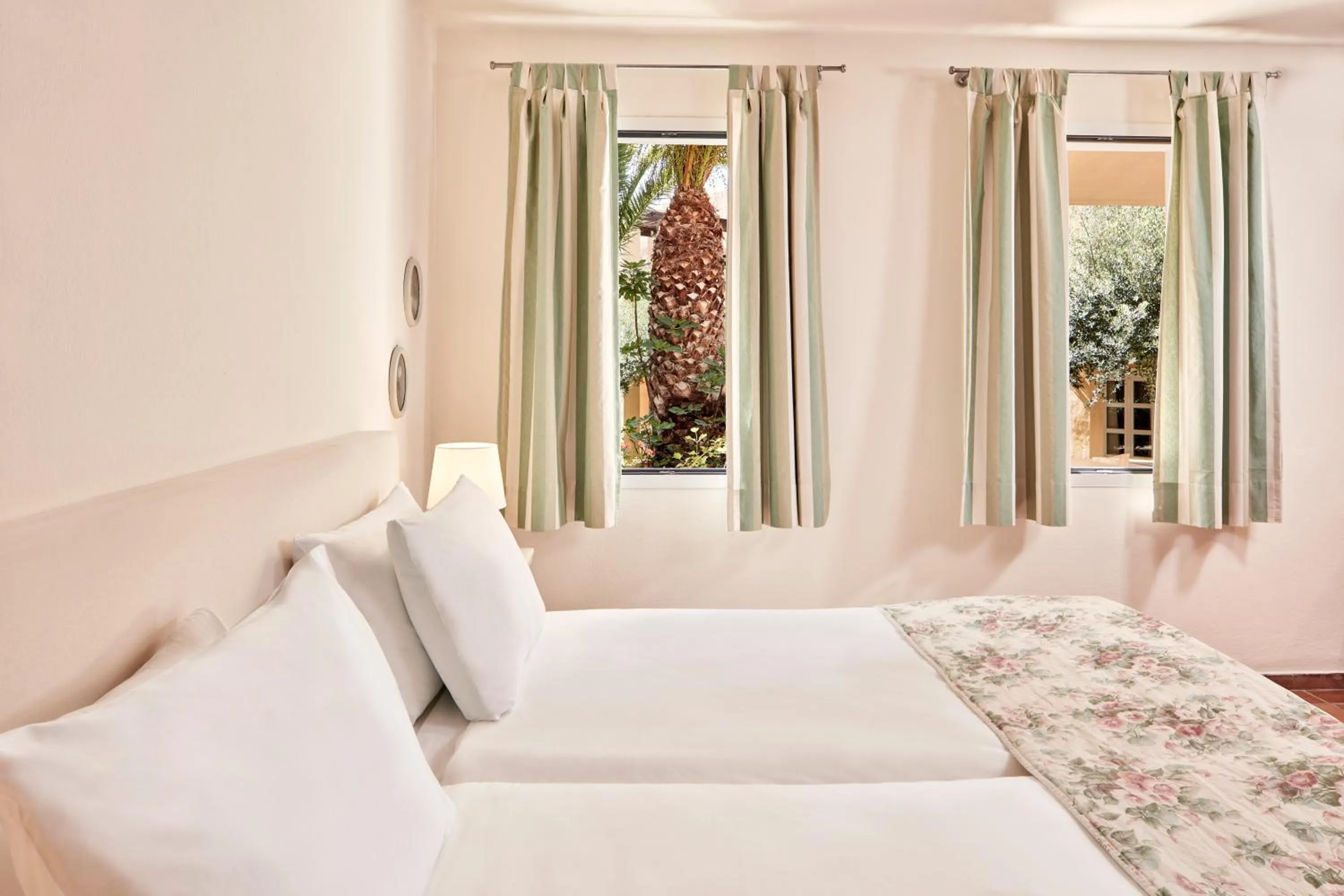 Bed in Candia Park Village