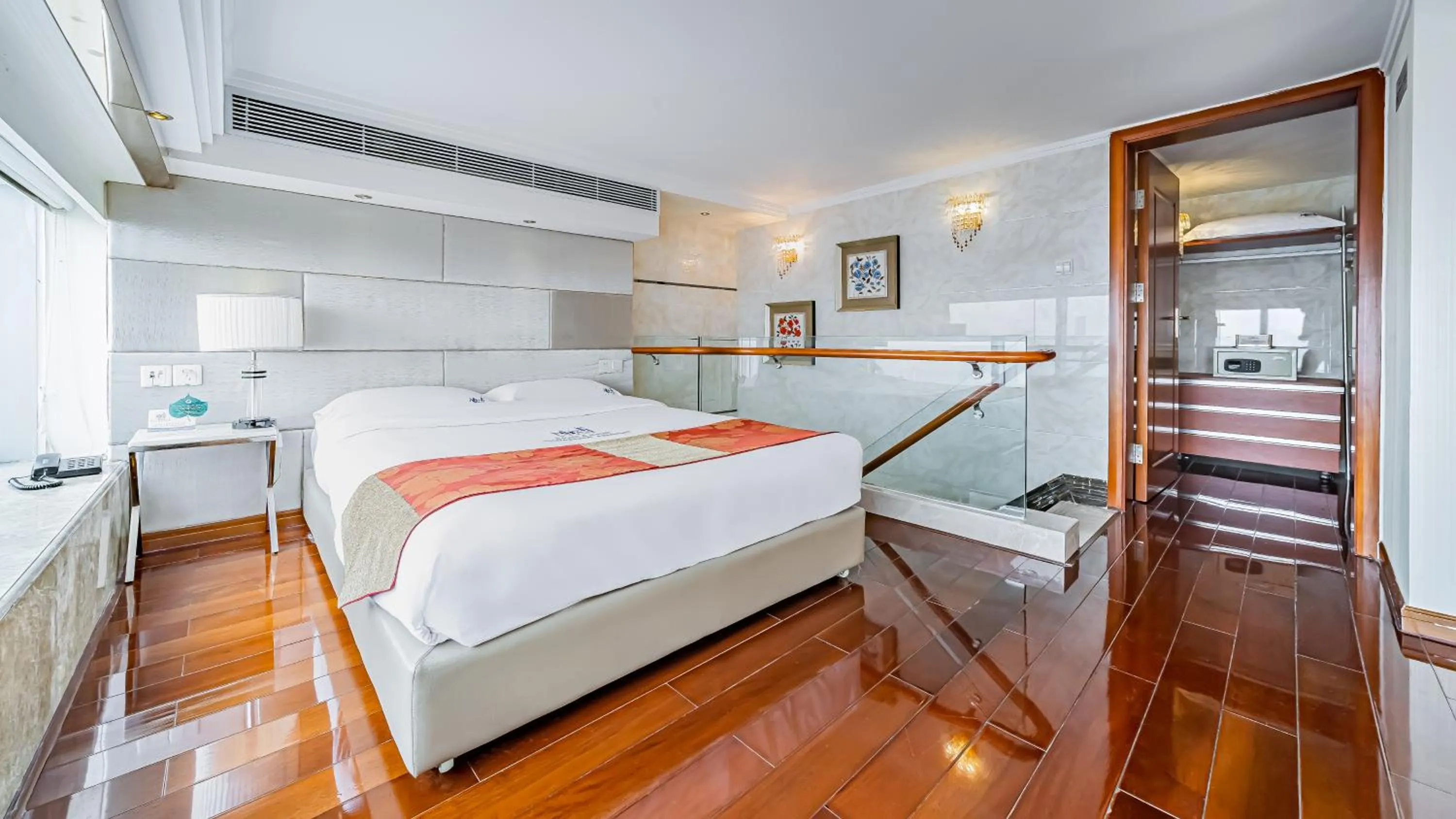 Bed in South & North International Apartment Beijing Road