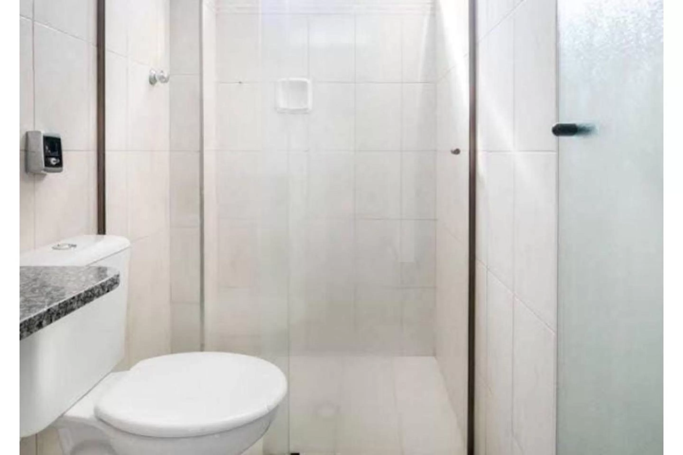 Bathroom in Hotel Park Leste, São Paulo