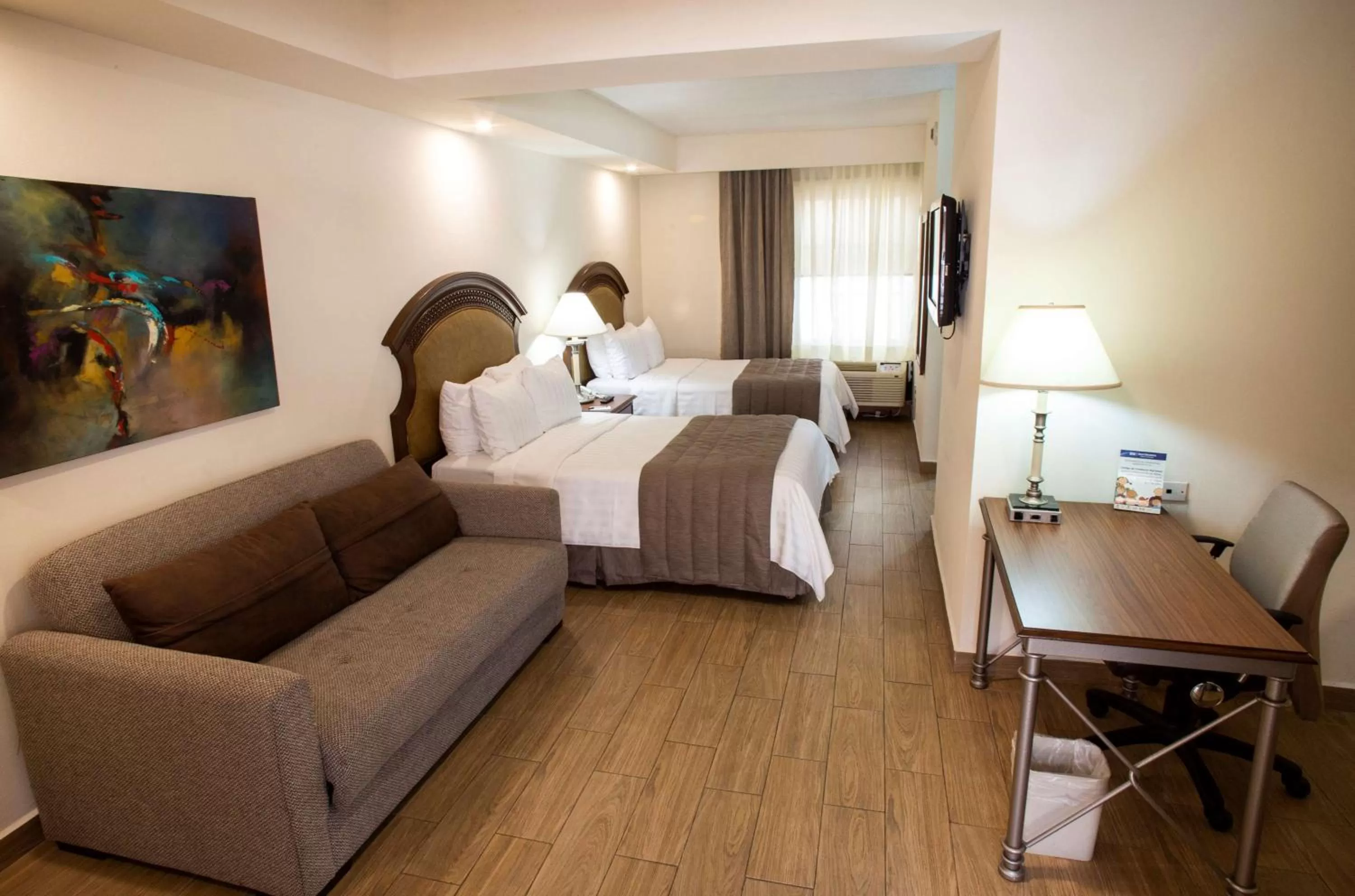 Photo of the whole room in Best Western PLUS Monterrey Colón