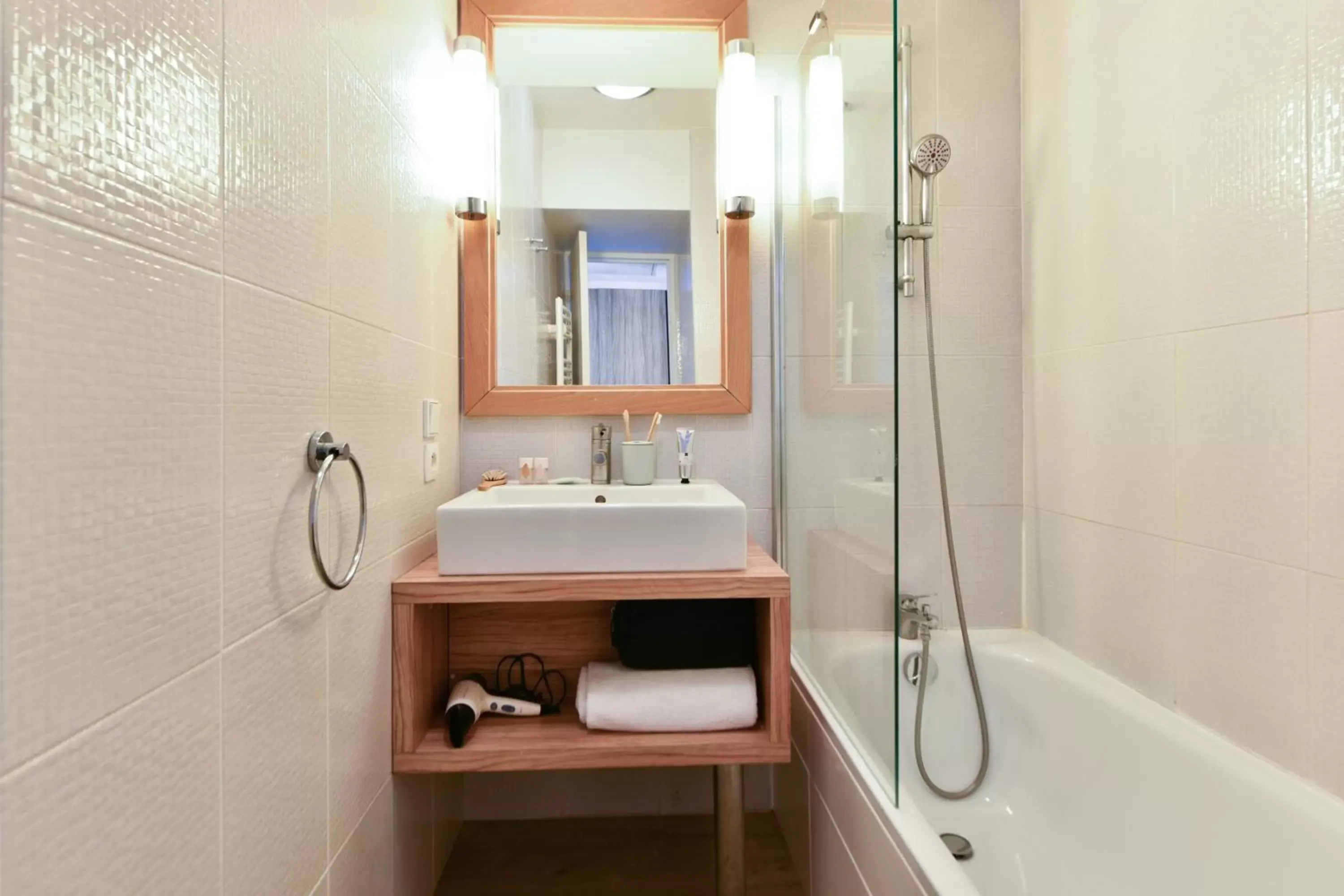 Day, Bathroom in Résidence Pierre & Vacances Premium Port Prestige