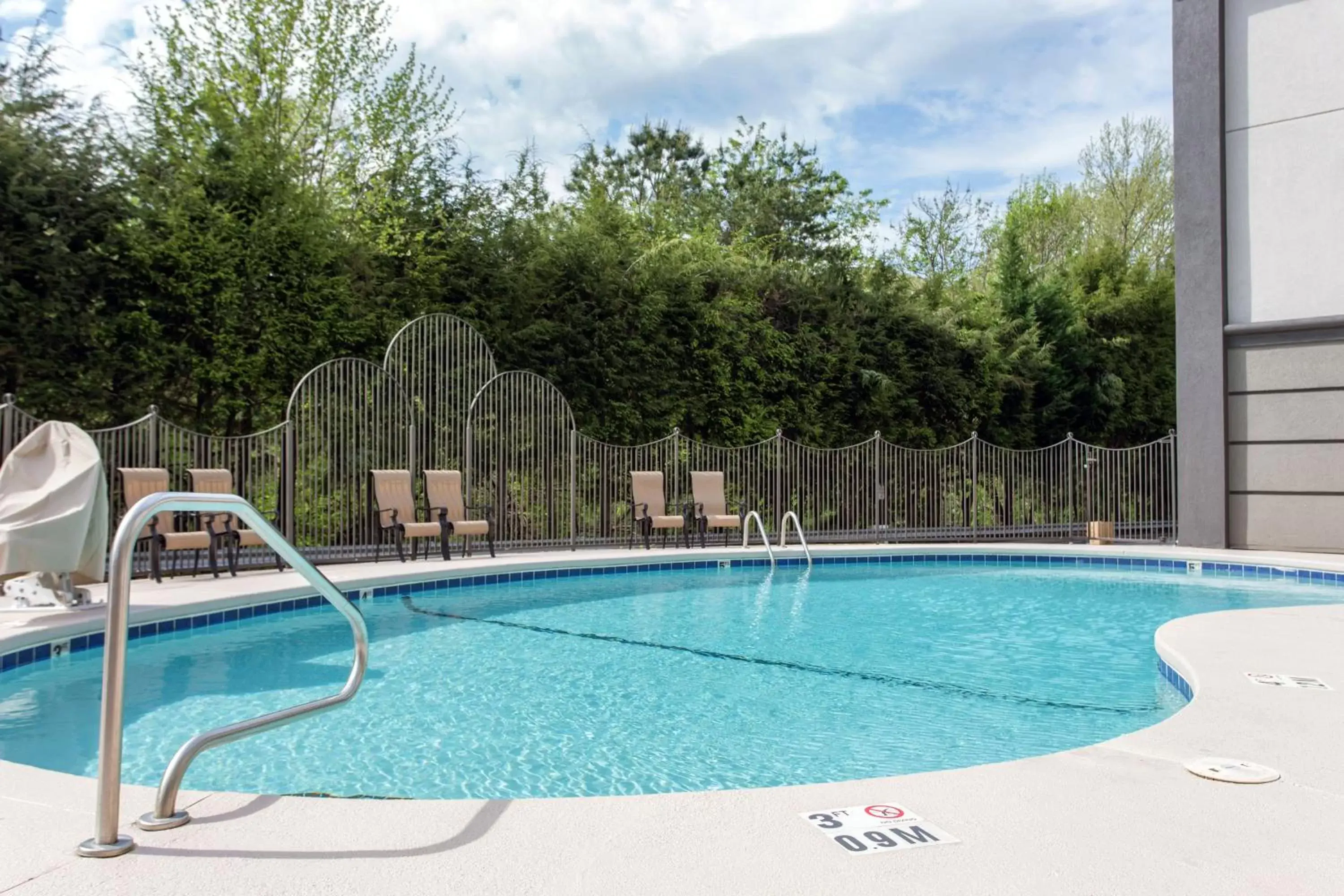Pool view, Swimming Pool in Comfort Inn Asheville East-Blue Ridge Pkwy Access