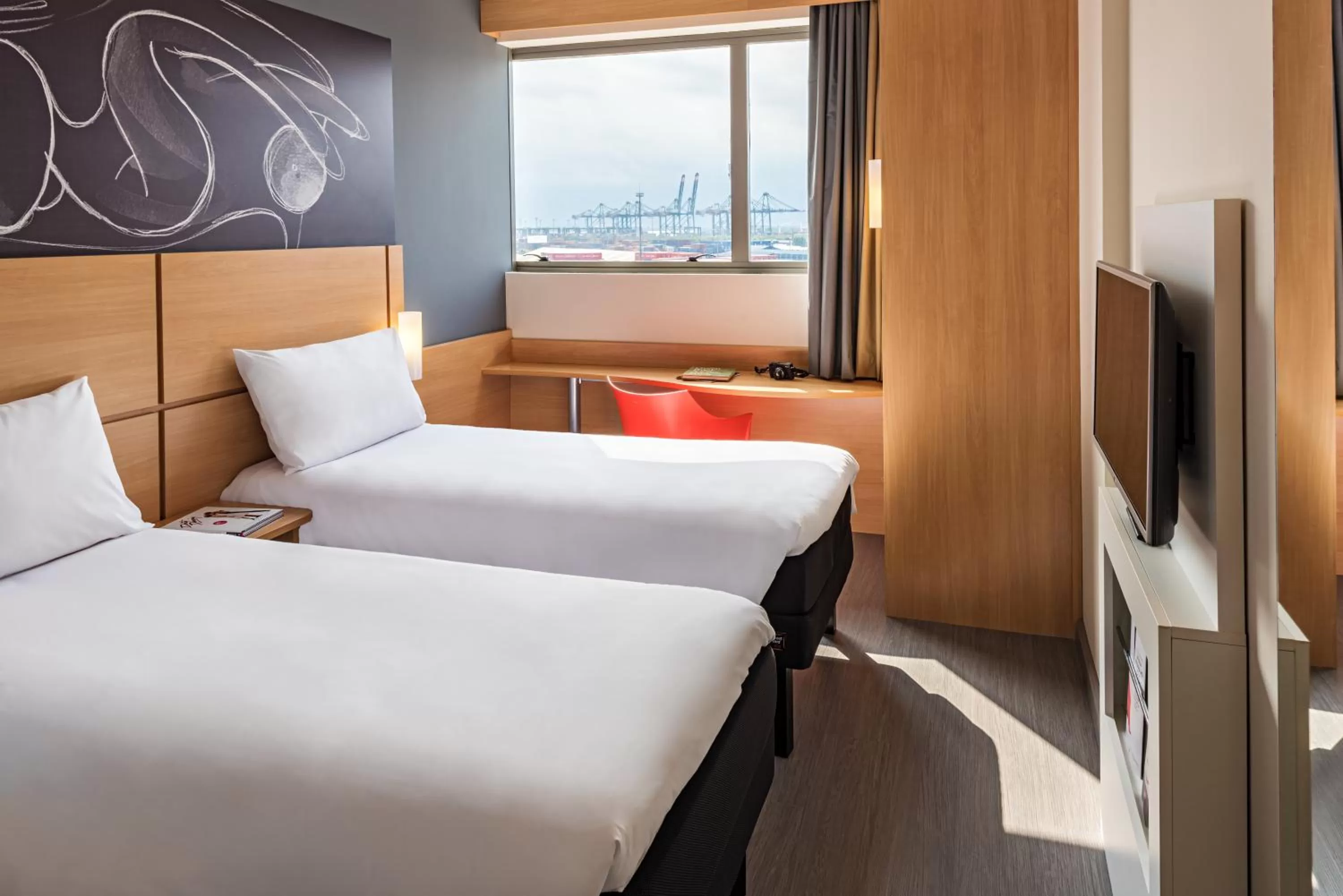 Bed in ibis Santos Valongo