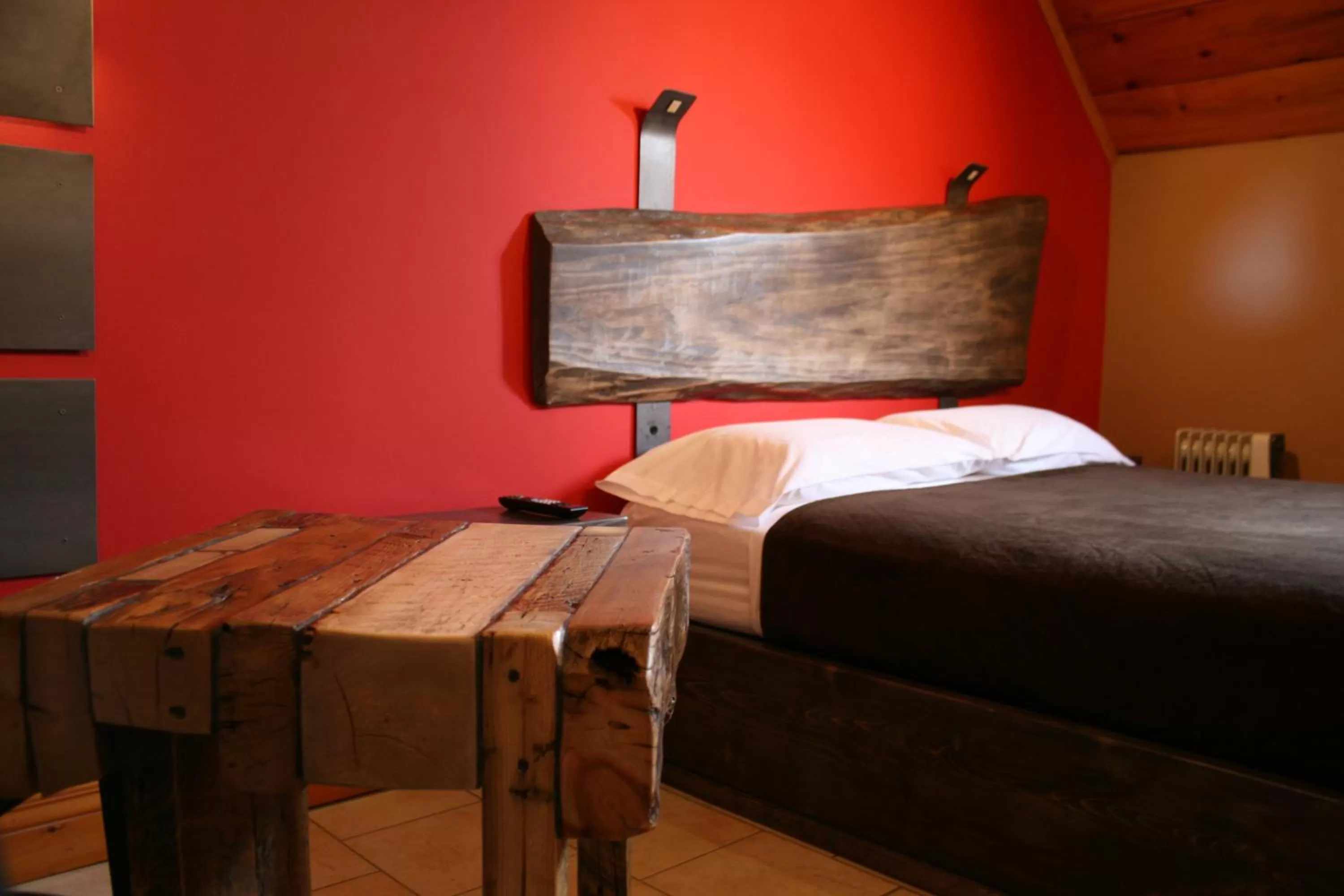 Bed in Manoir Ramezay