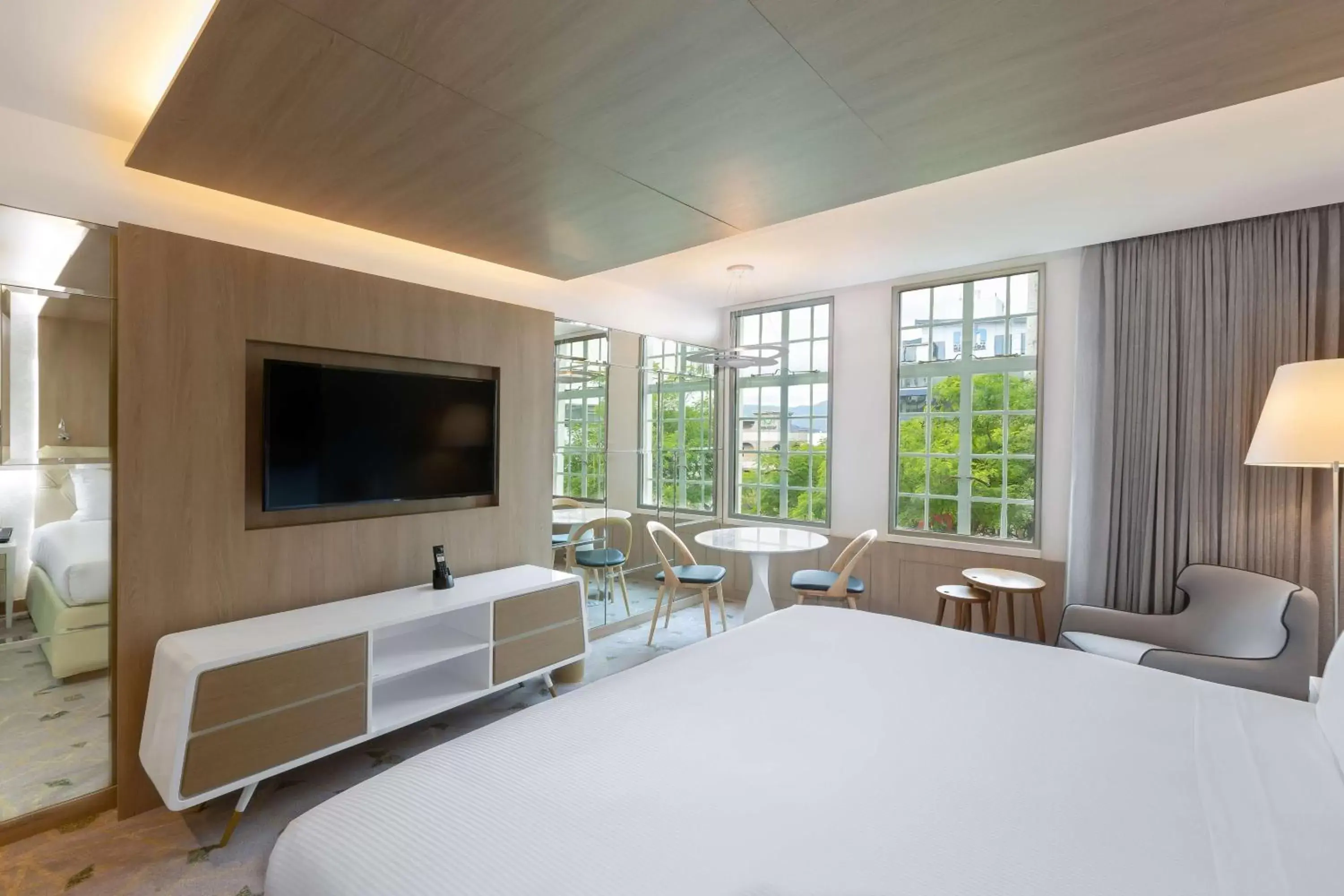 Bedroom, TV/Entertainment Center in Gran Hotel Costa Rica, Curio Collection By Hilton