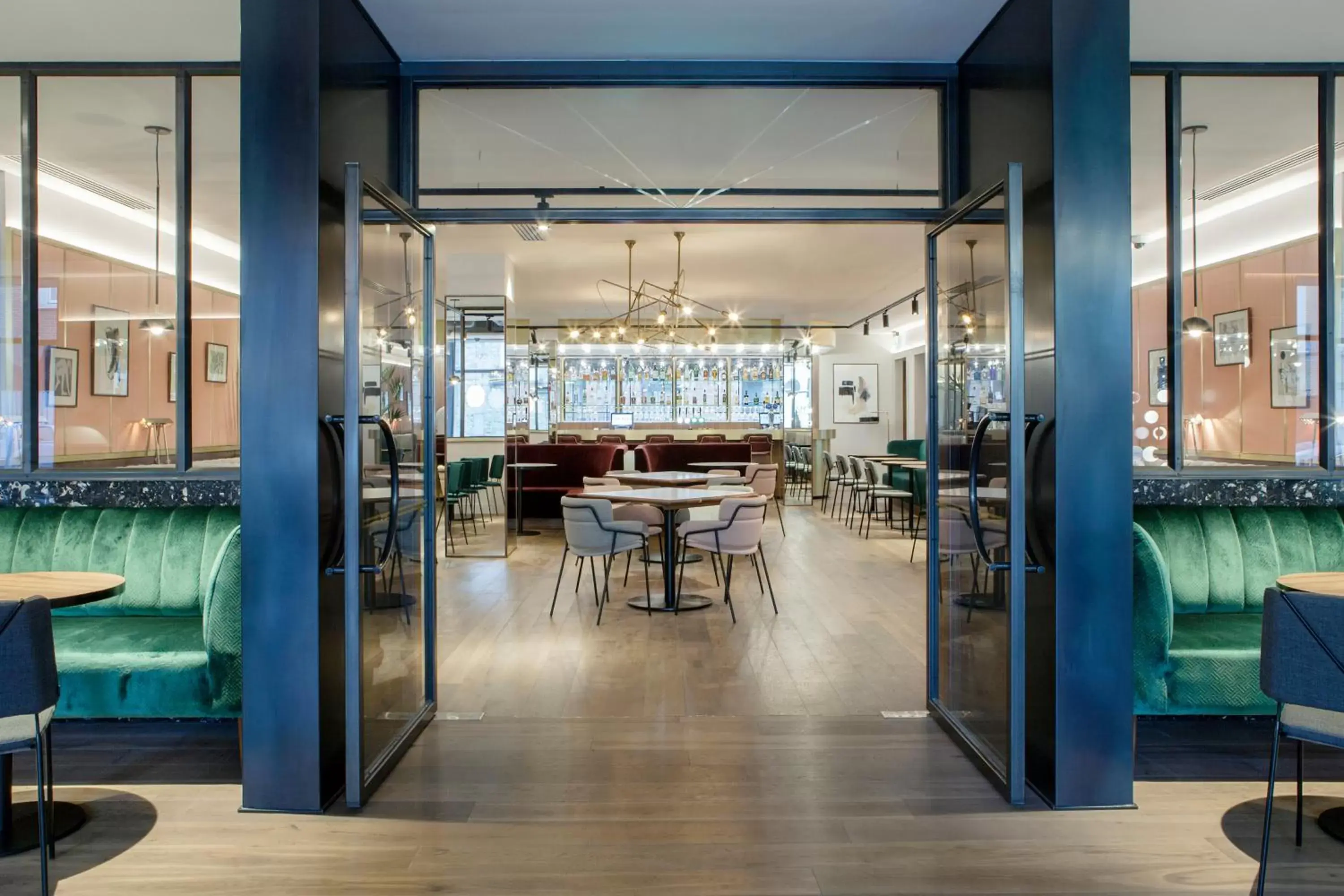 Restaurant/places to eat in The Alex Restaurant/places to eat in The Alex