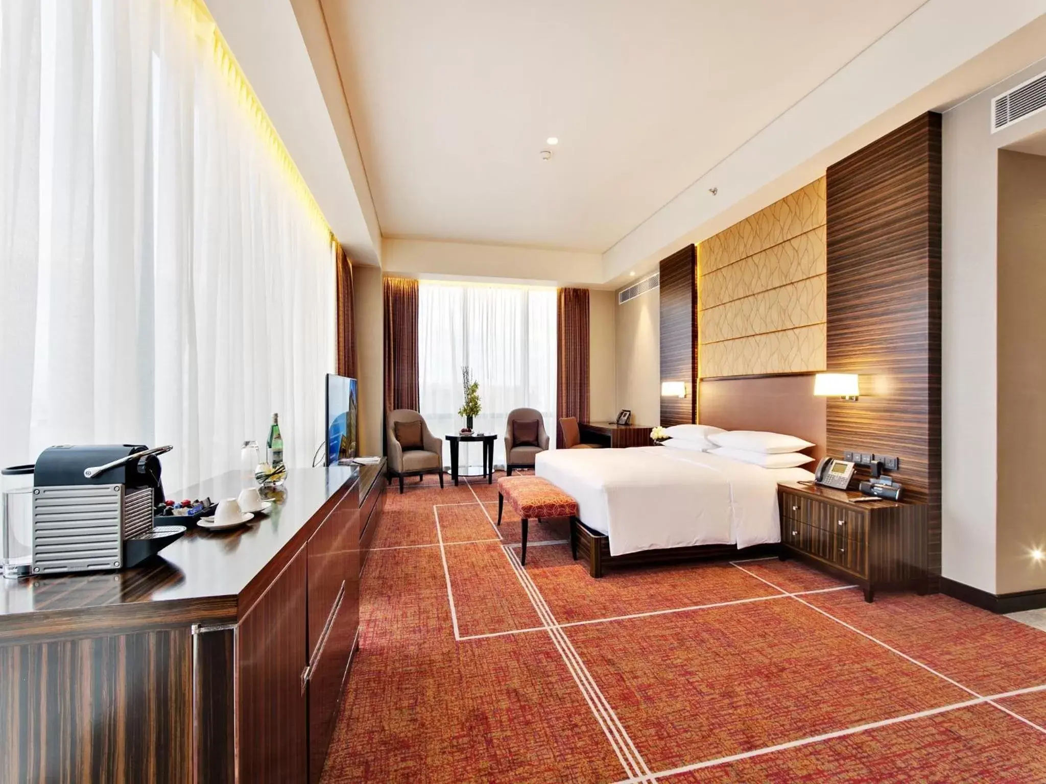 Suite in Hyatt Regency Manila City of Dreams (Staycation Approved)