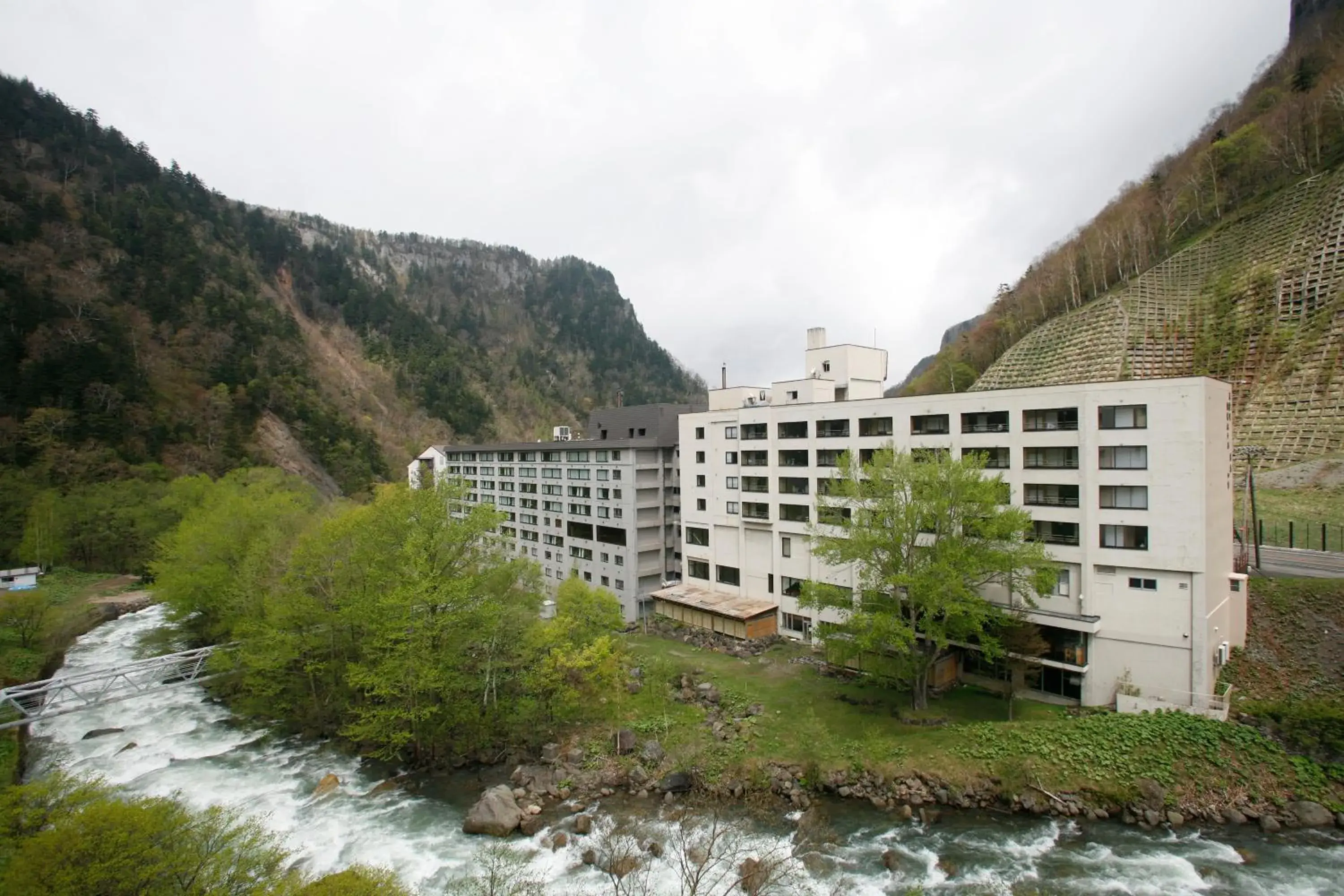 Facade/entrance, Property Building in Sounkyo Kanko Hotel