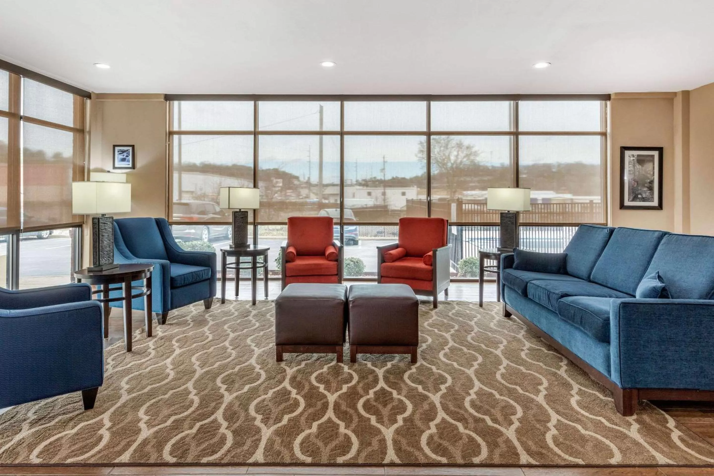 Lobby or reception in Comfort Suites Pelham Hoover I-65