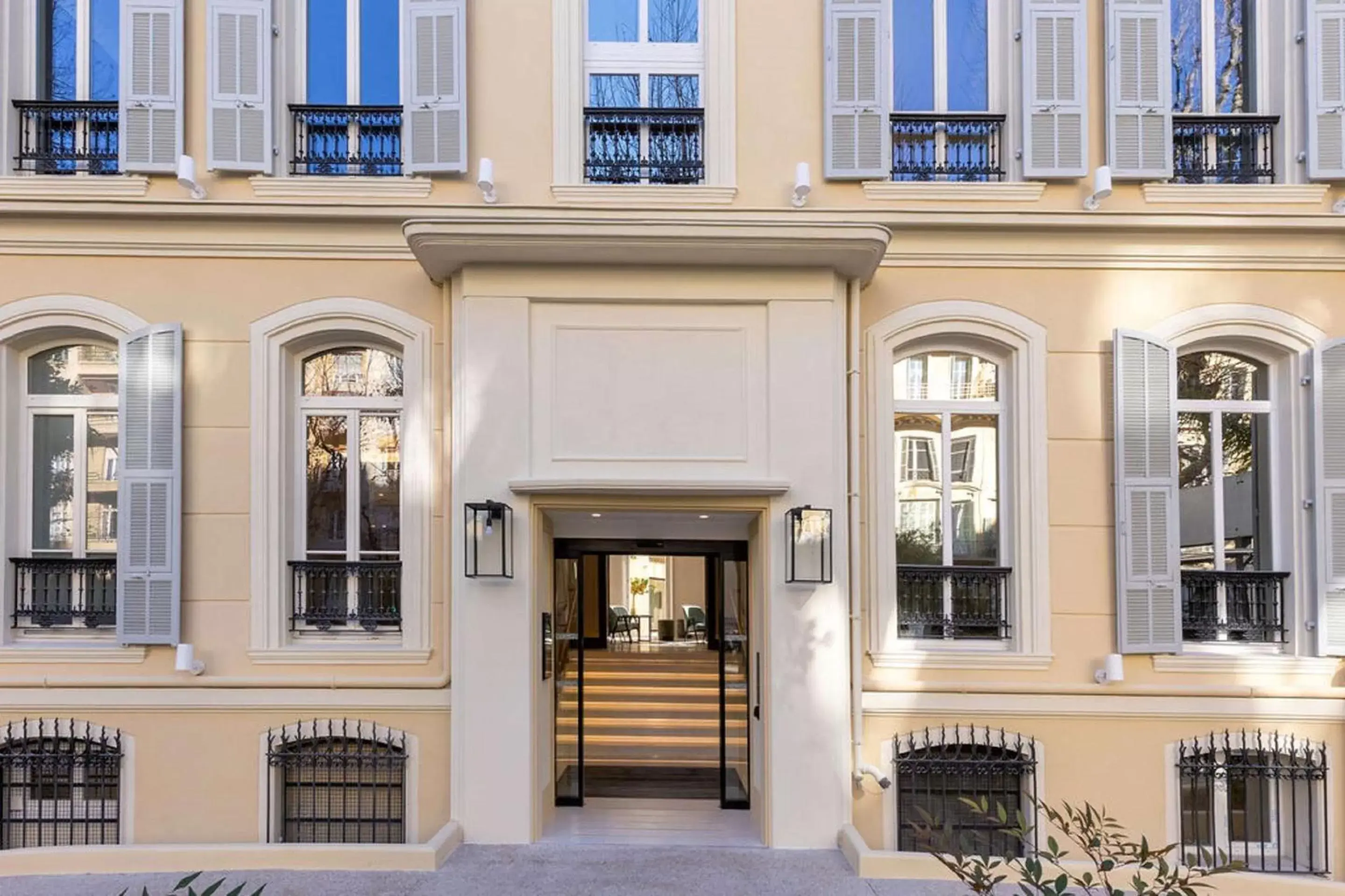 Property Building in Hôtel Apollinaire Nice