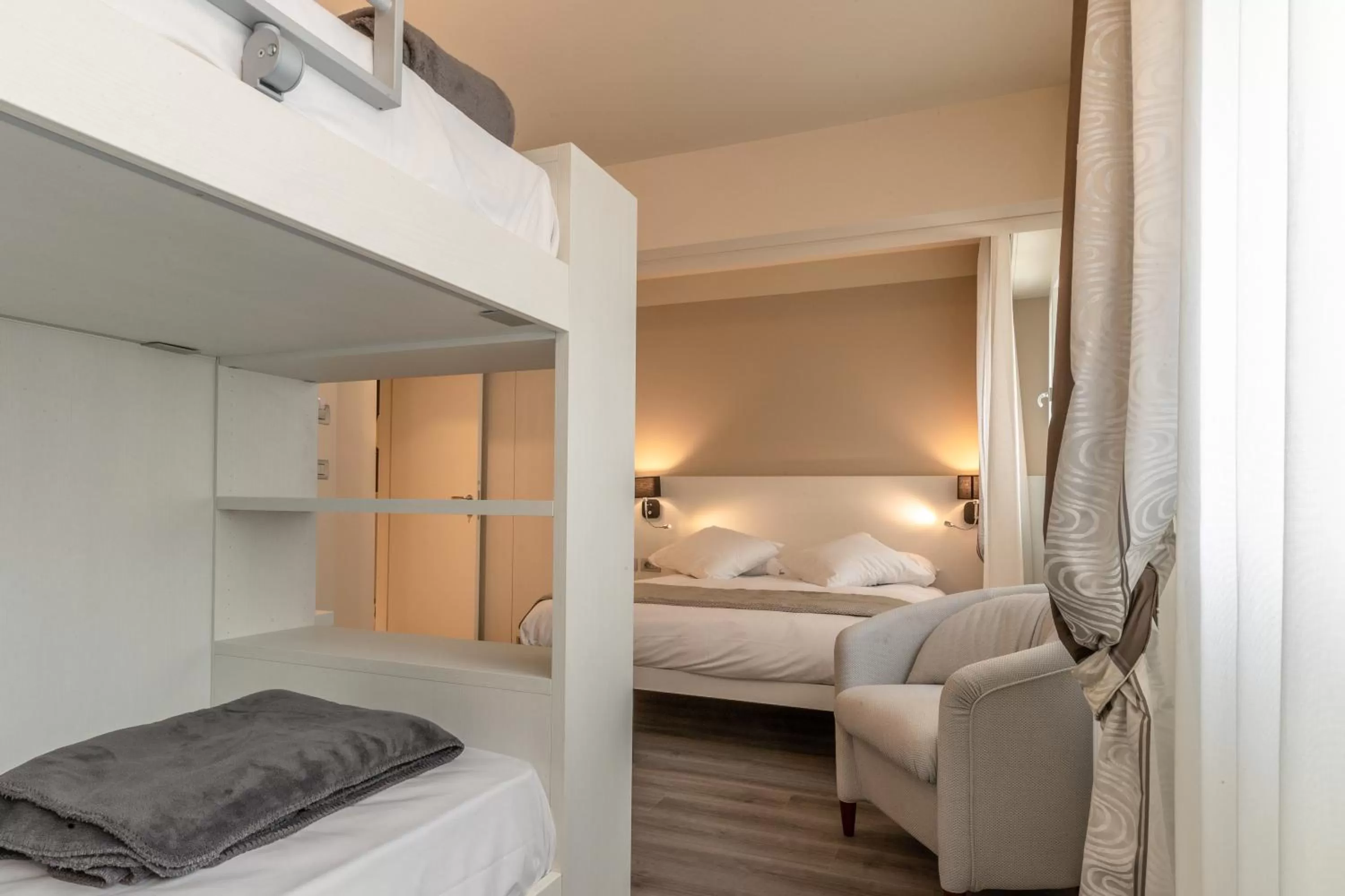 Other, Bed in La Dolce Vita Hotel