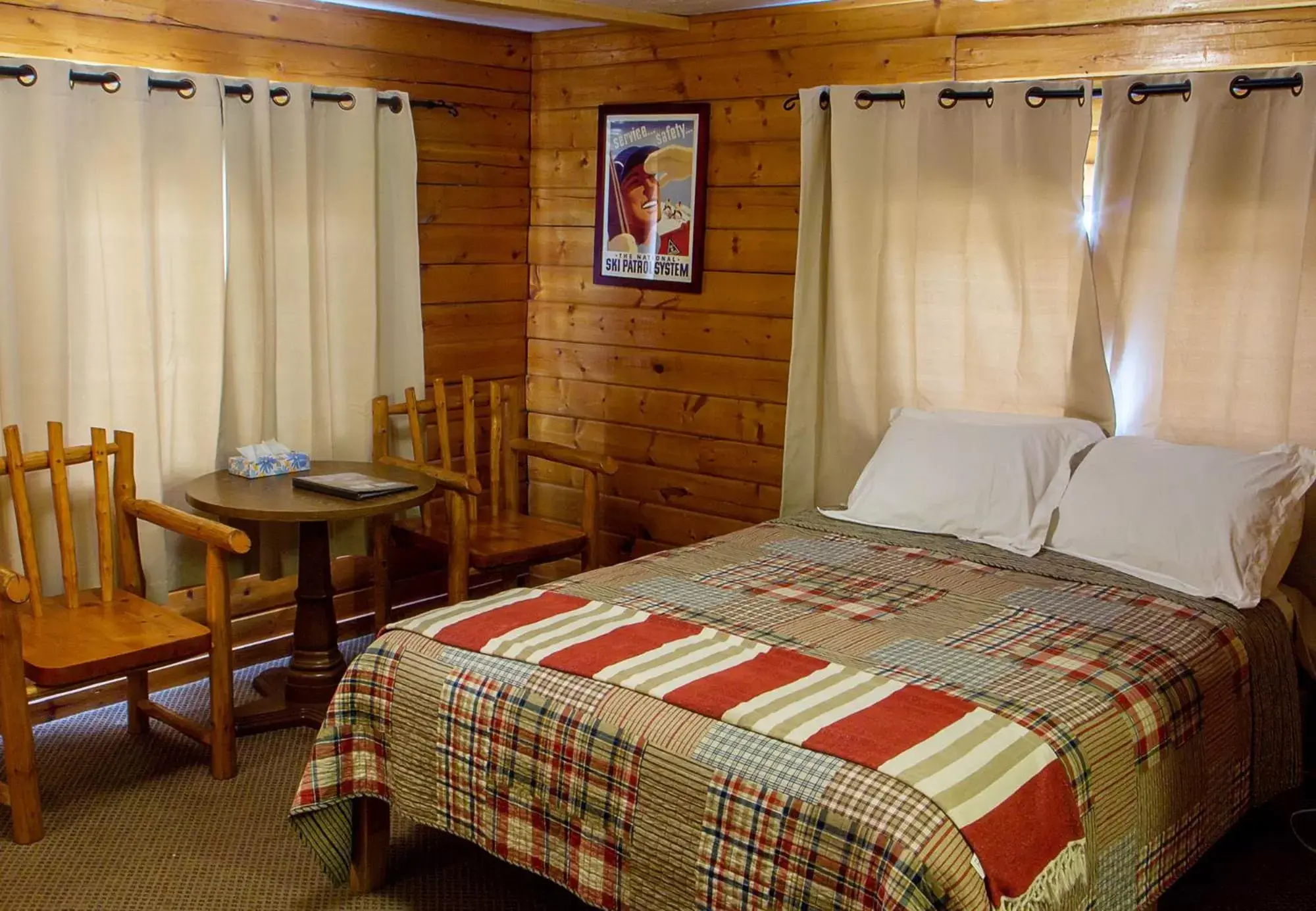 Bed in High Country Motel and Cabins