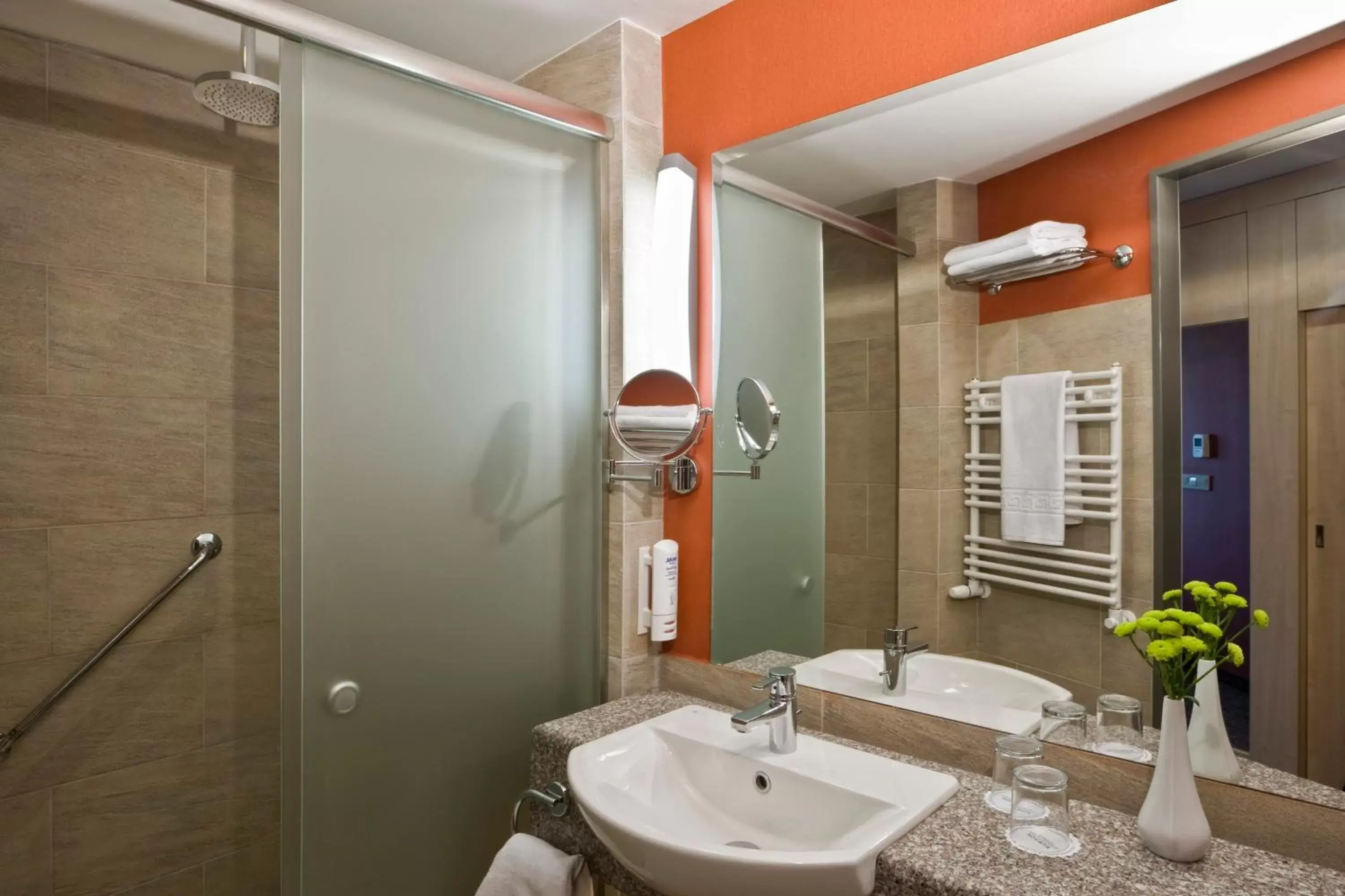 Property building, Bathroom in Ensana Bradet