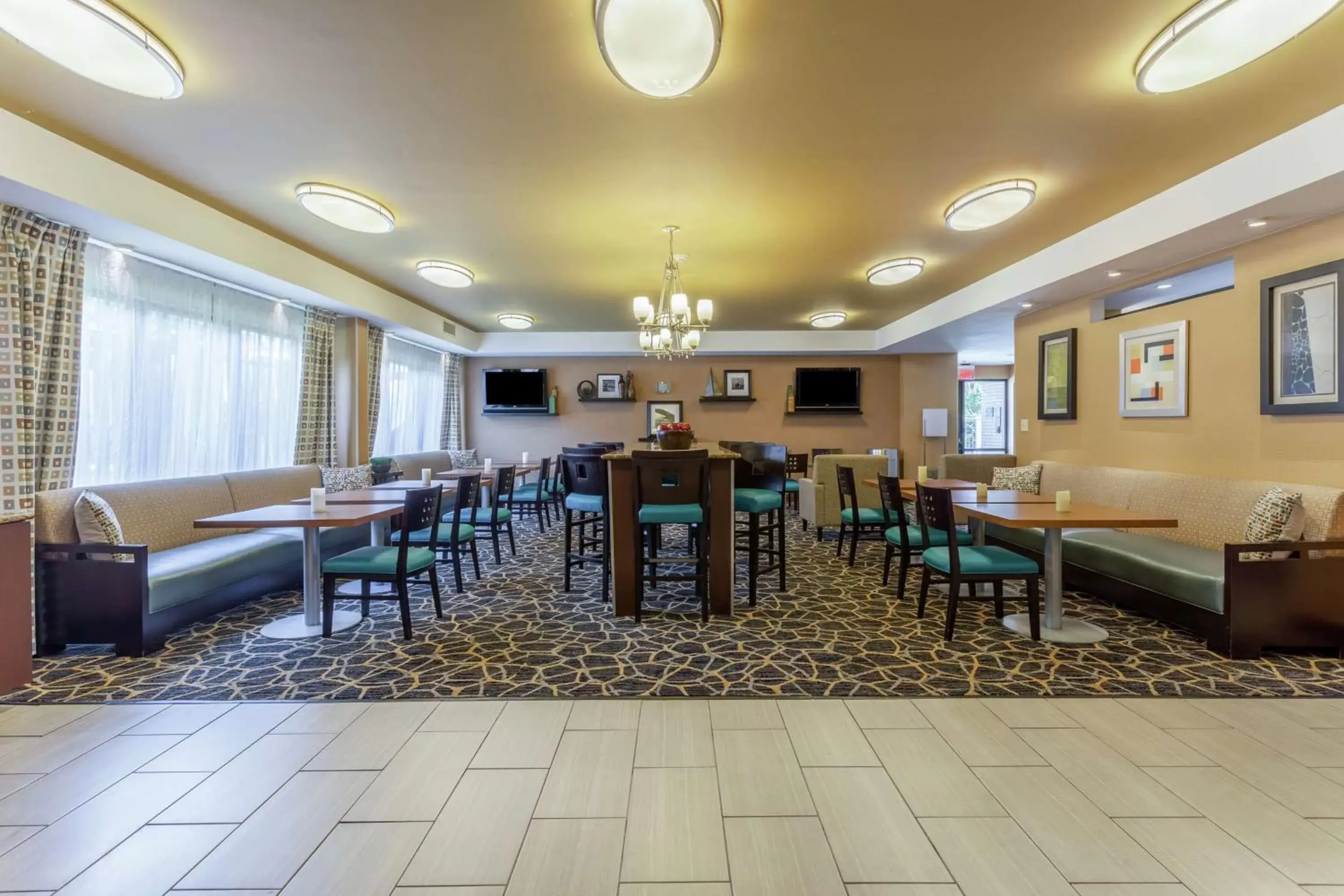 Breakfast, Restaurant/Places to Eat in Hampton Inn Biloxi-Ocean Springs
