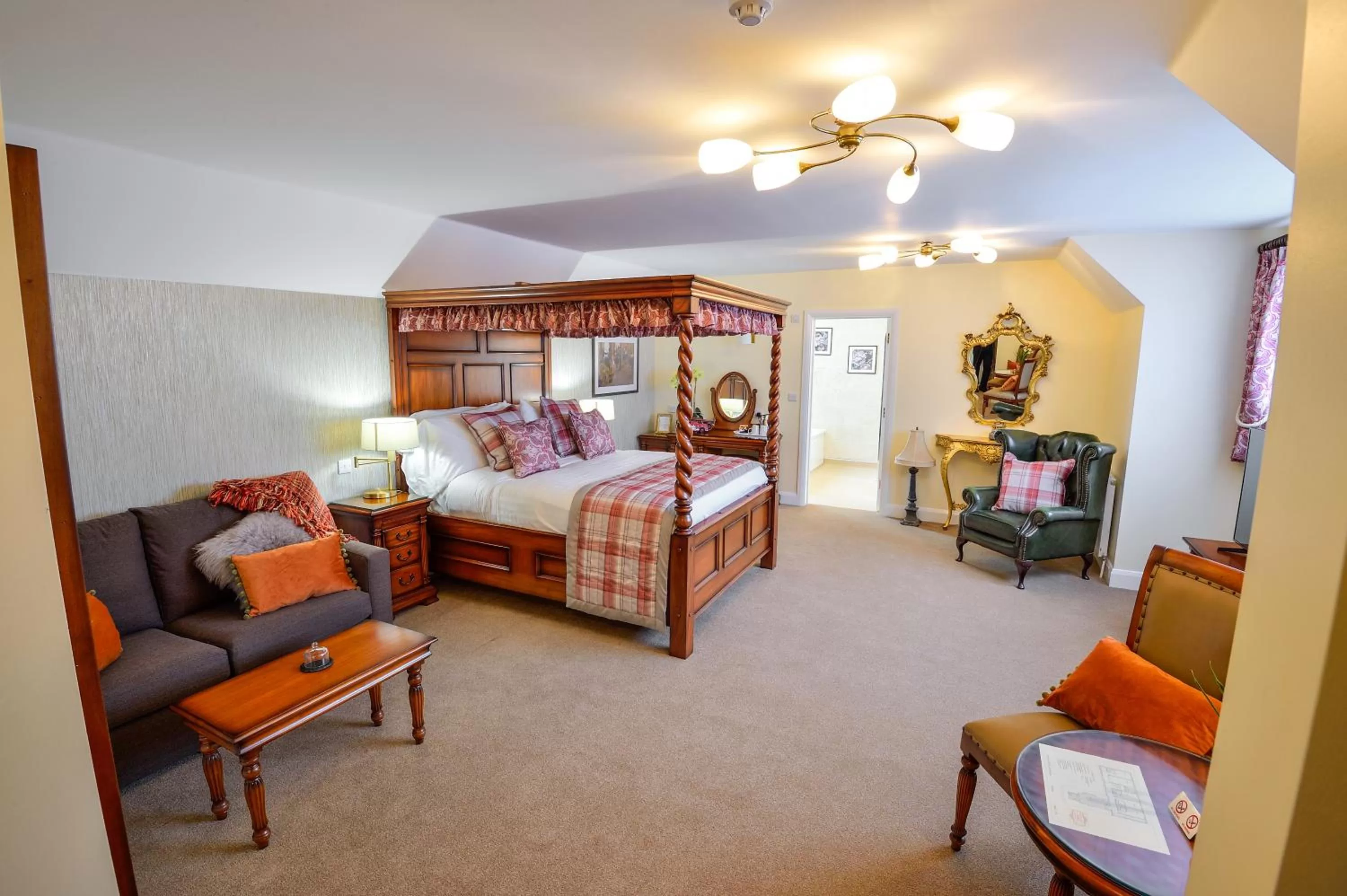 Bedroom, Seating Area in The Coach and Horses
