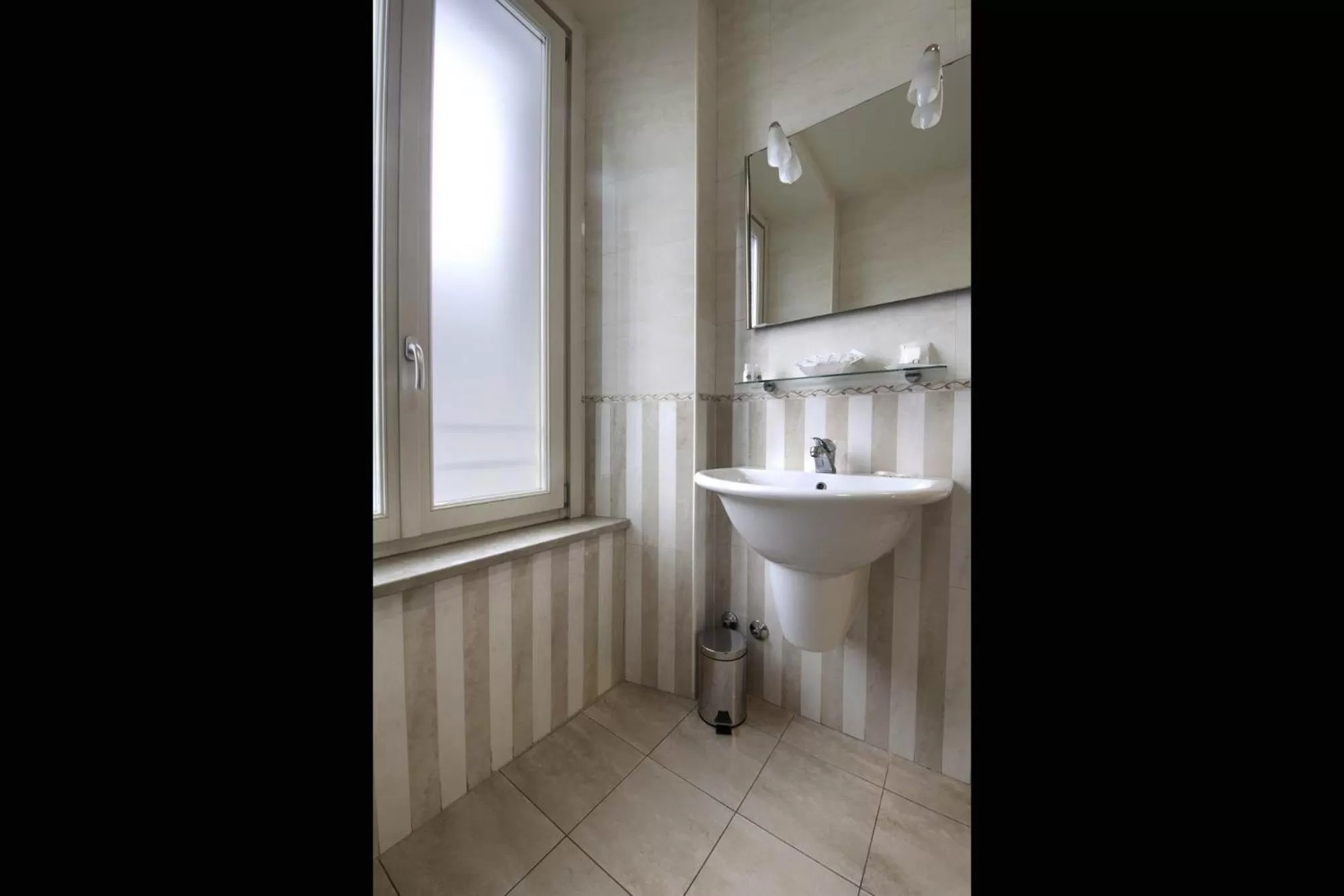 Bathroom in Domus Australia