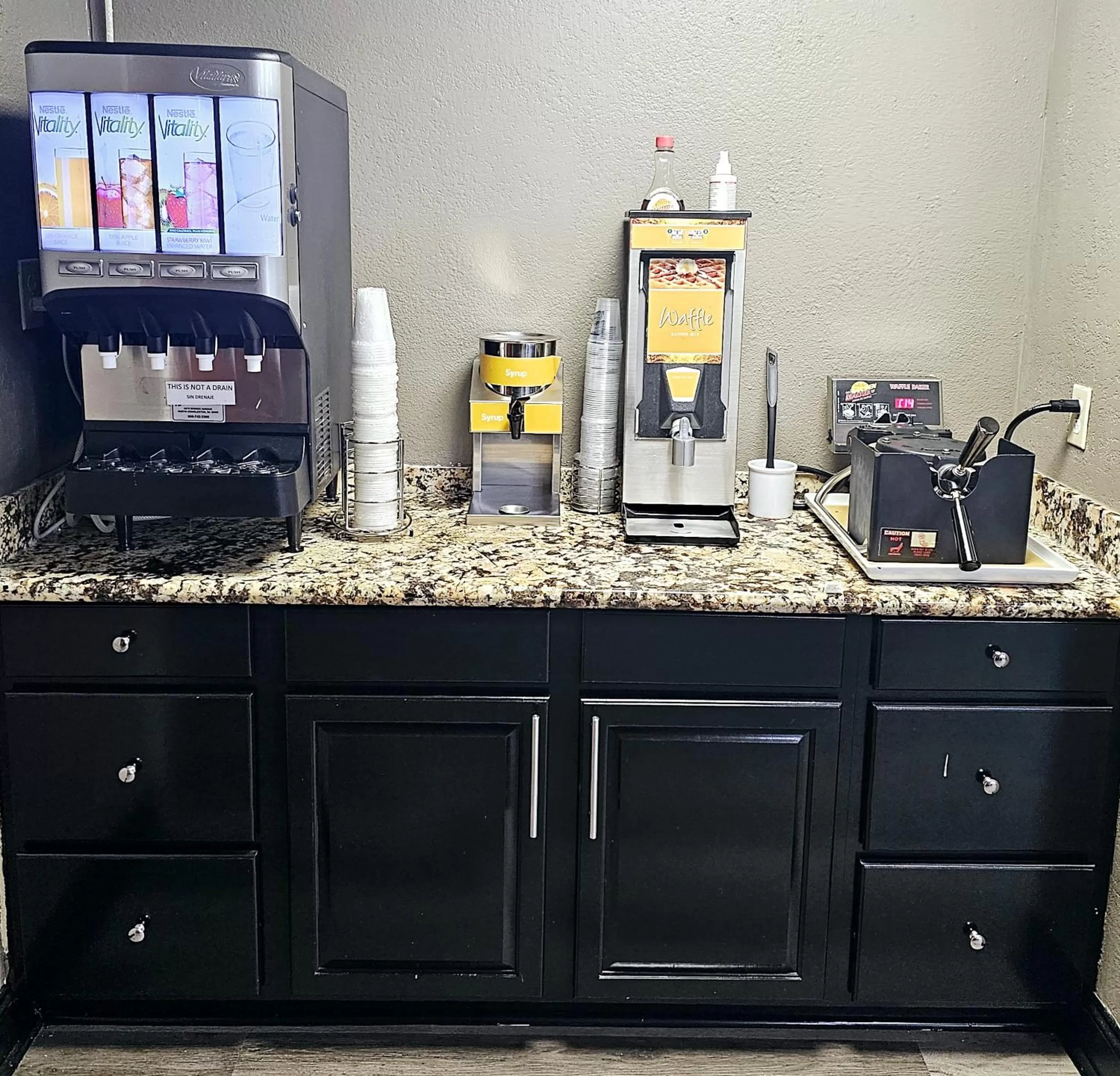 Dining area in Quality Inn & Suites Lexington South