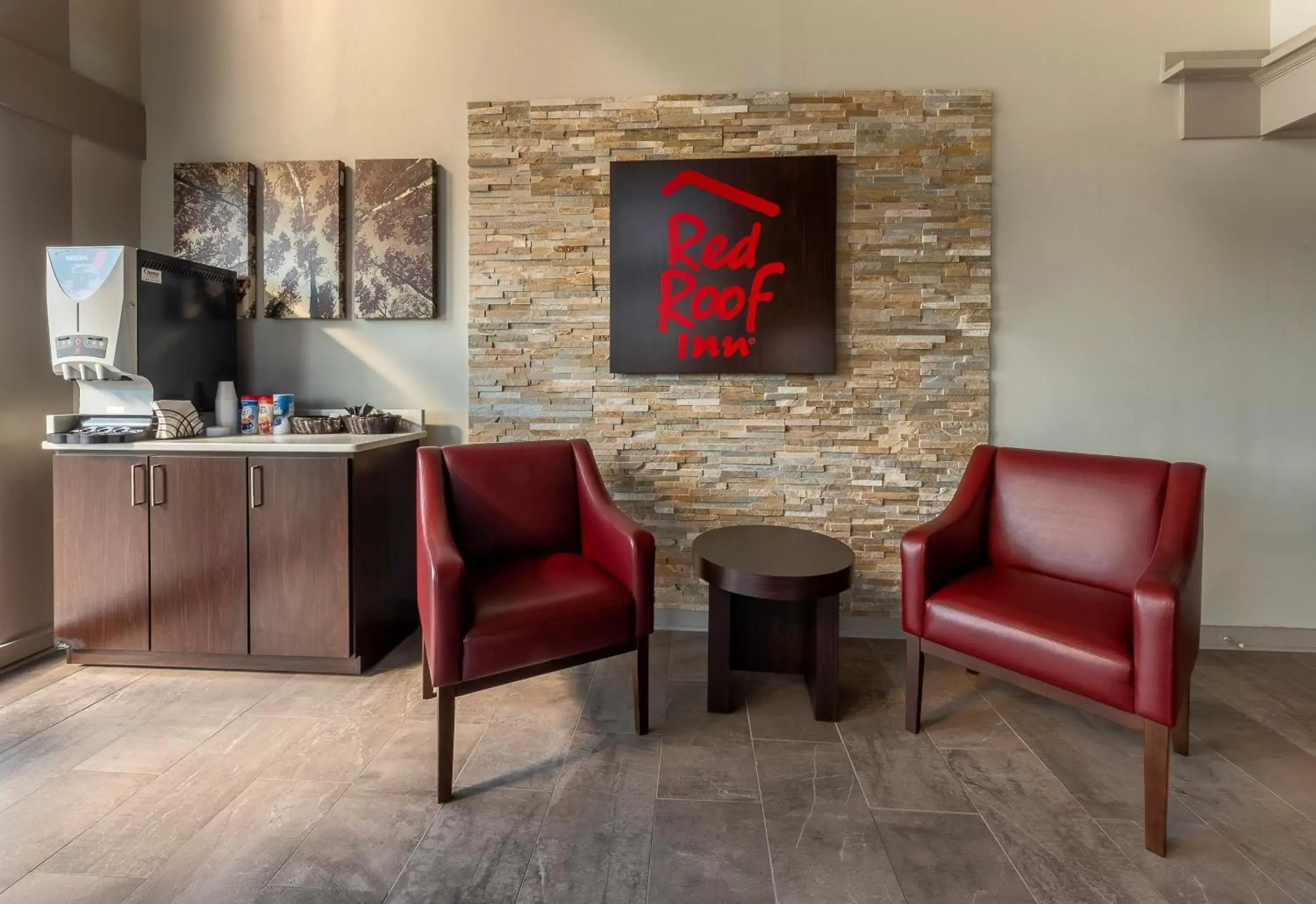Lobby or reception, Seating Area in Red Roof Inn Monroe