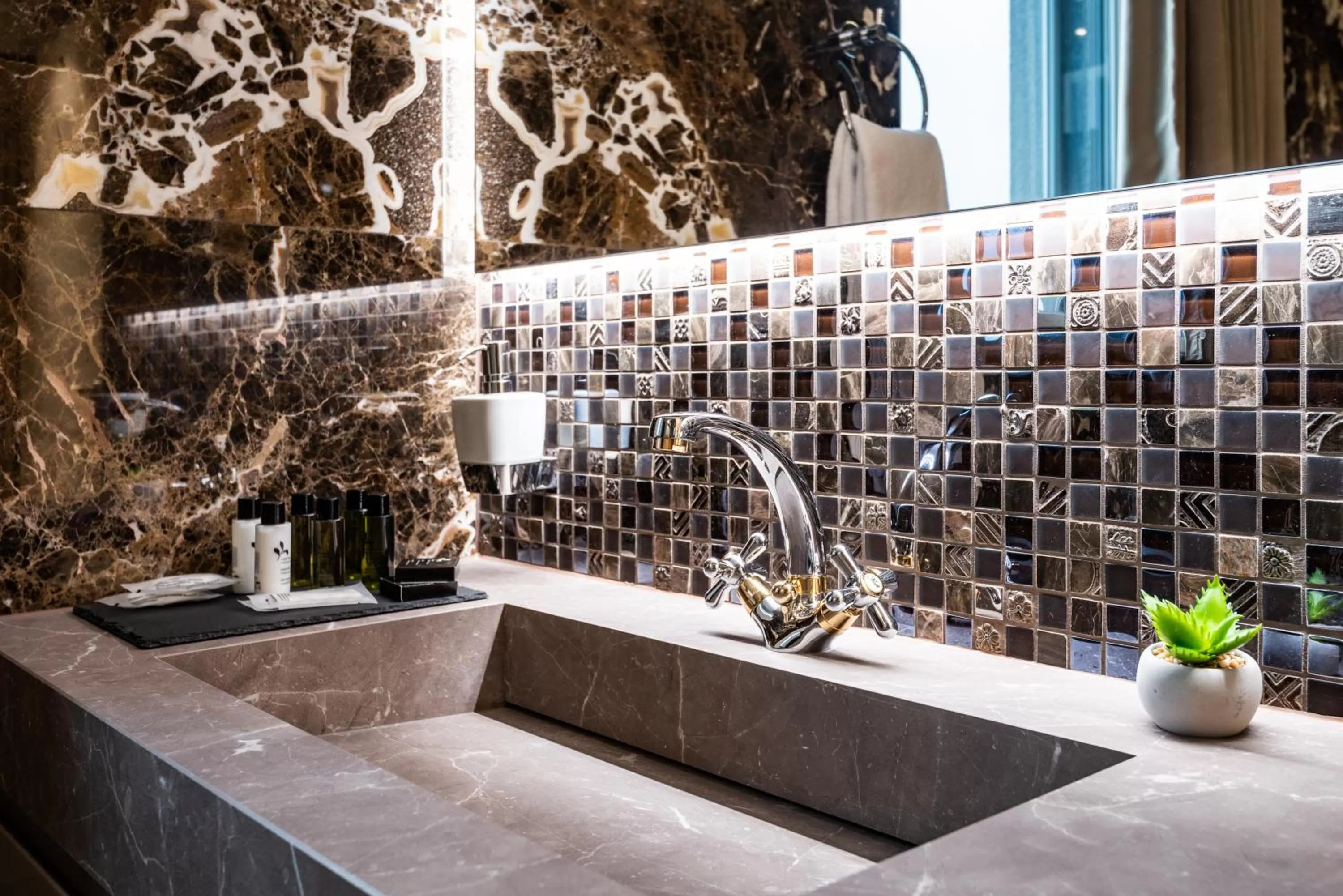 Shower in The Gate Boutique Hotel Zürich