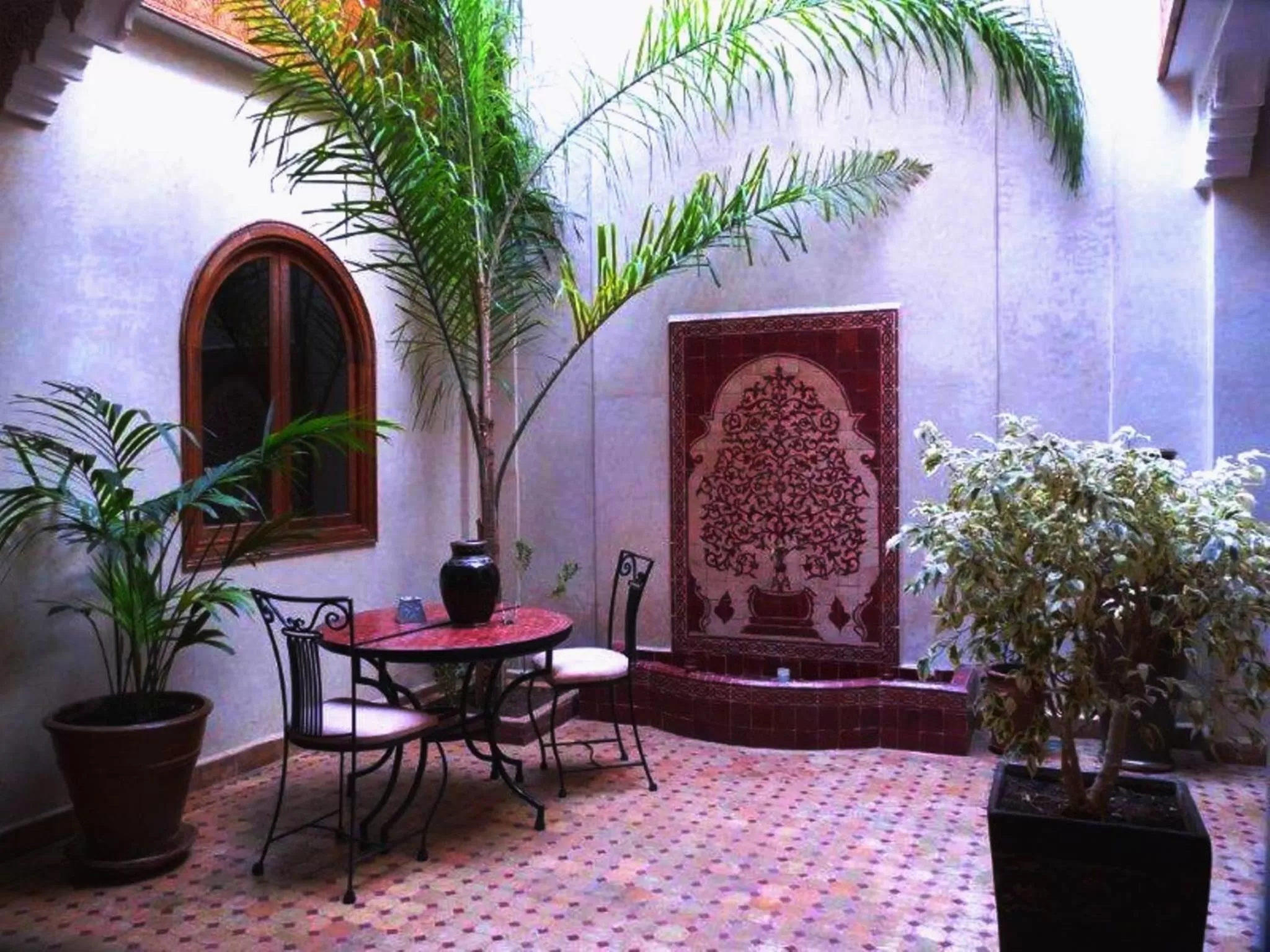 Restaurant/places to eat in Riad Dar Attika