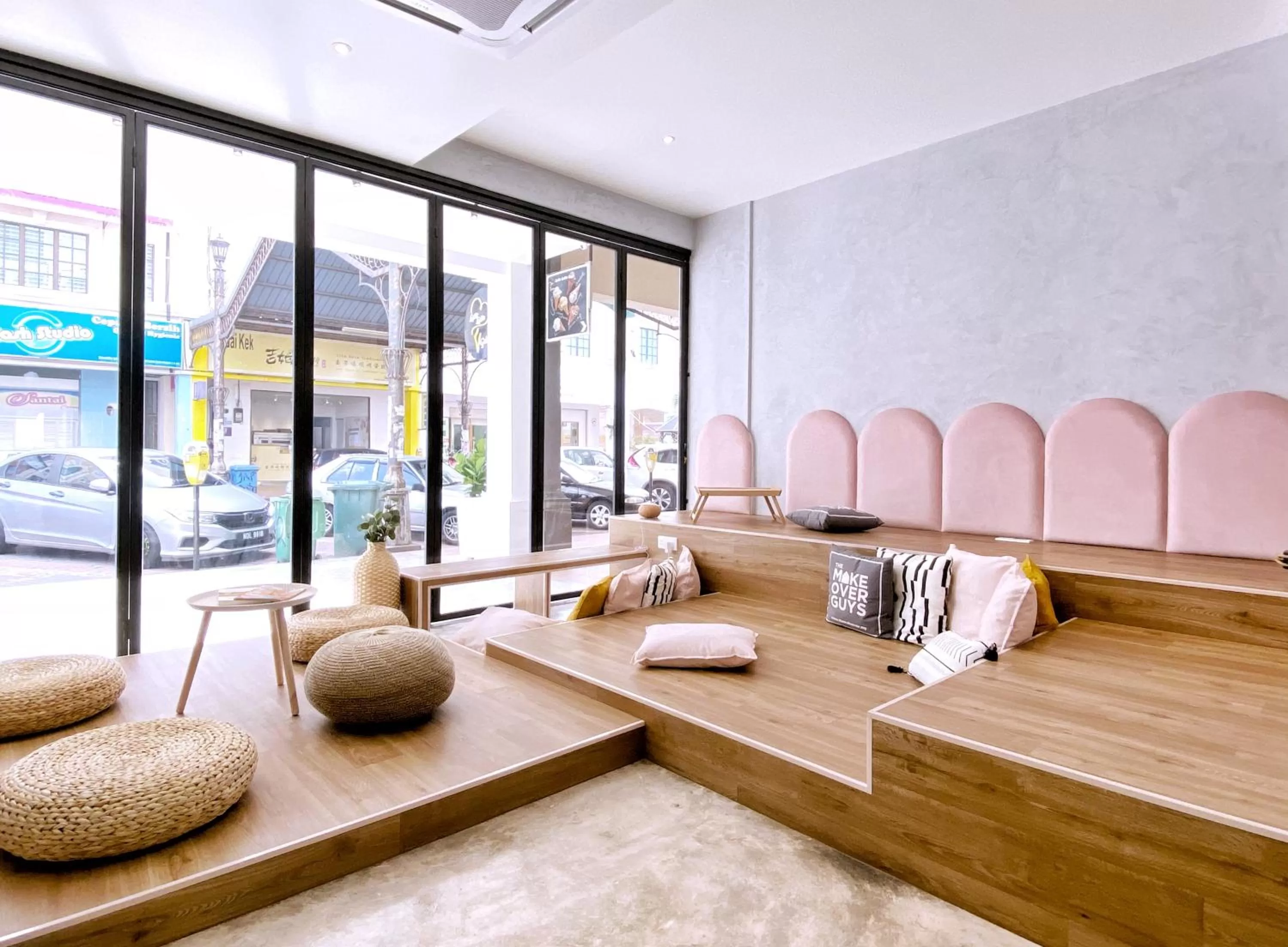 Seating area in One Heritage Hotel