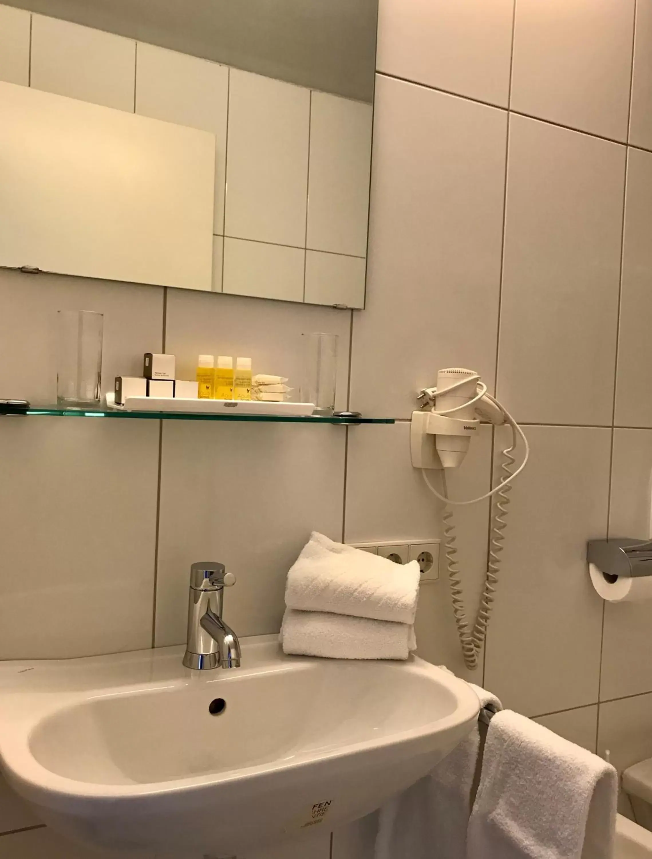 Bathroom in Parkhotel Hall in Tirol Bathroom in Parkhotel Hall in Tirol