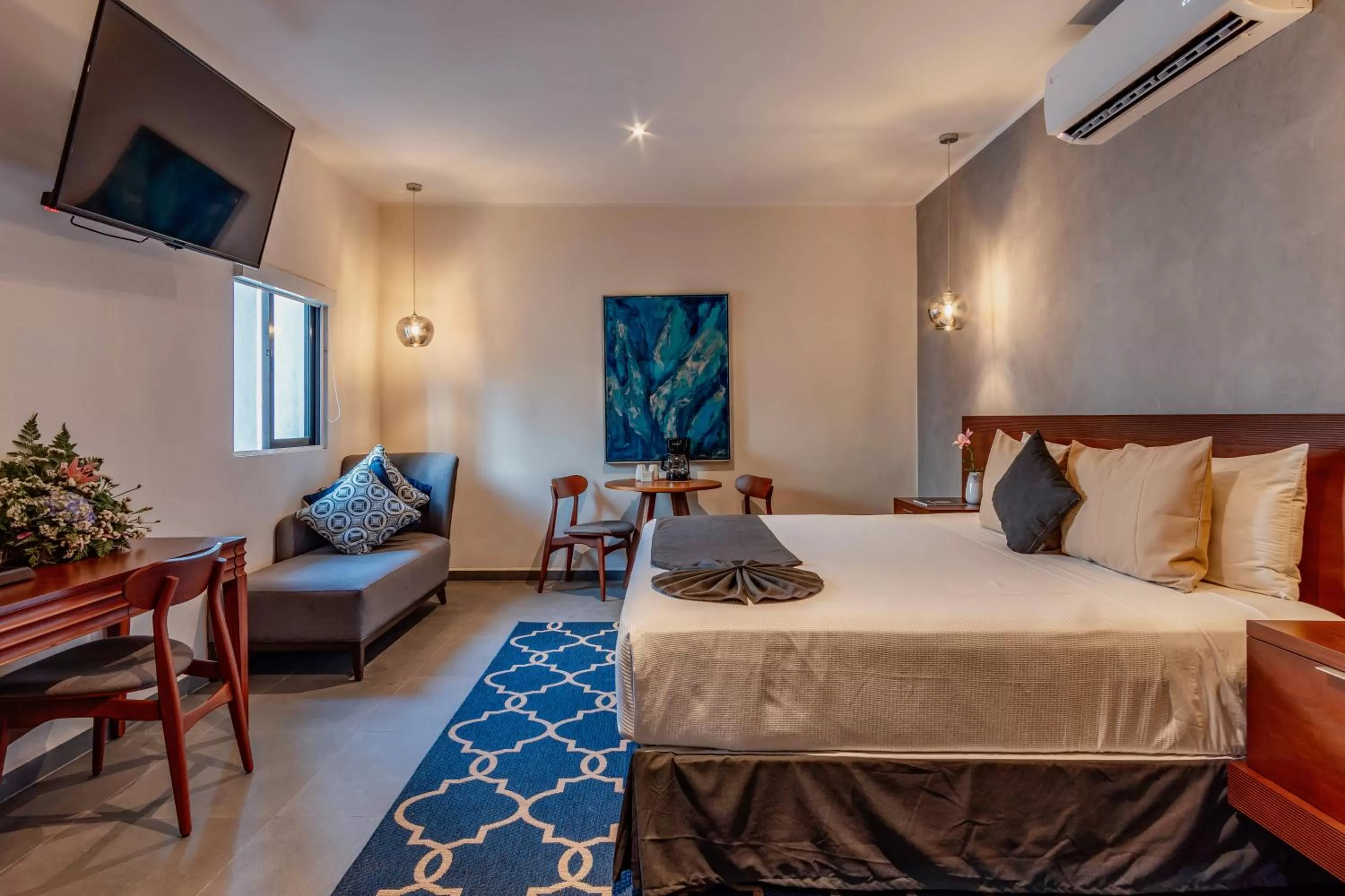 Photo of the whole room, Bed in Youssef Exceptionnel Merida