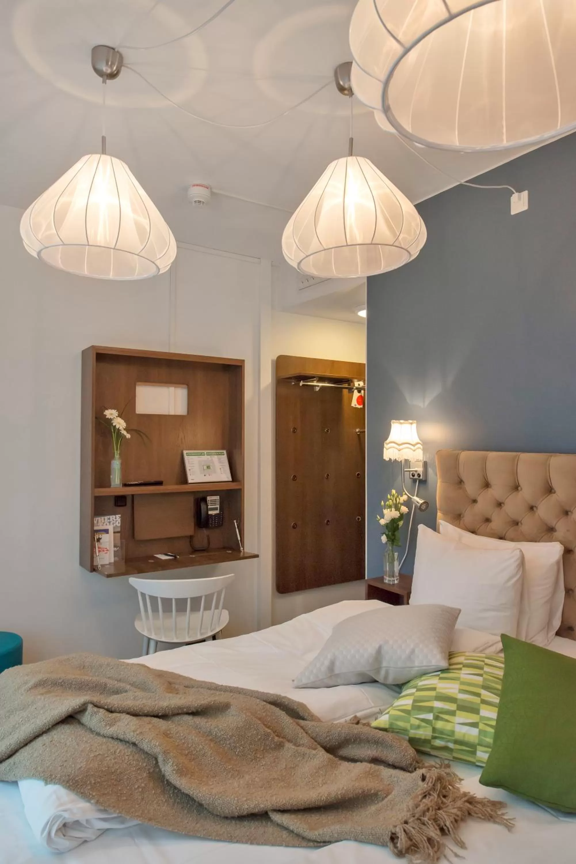 Photo of the whole room, Bed in Best Western Hotel Akersberga