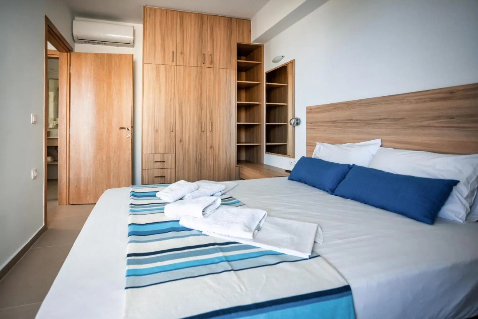 Photo of the whole room, Bed in Ilian Beach & Apartments