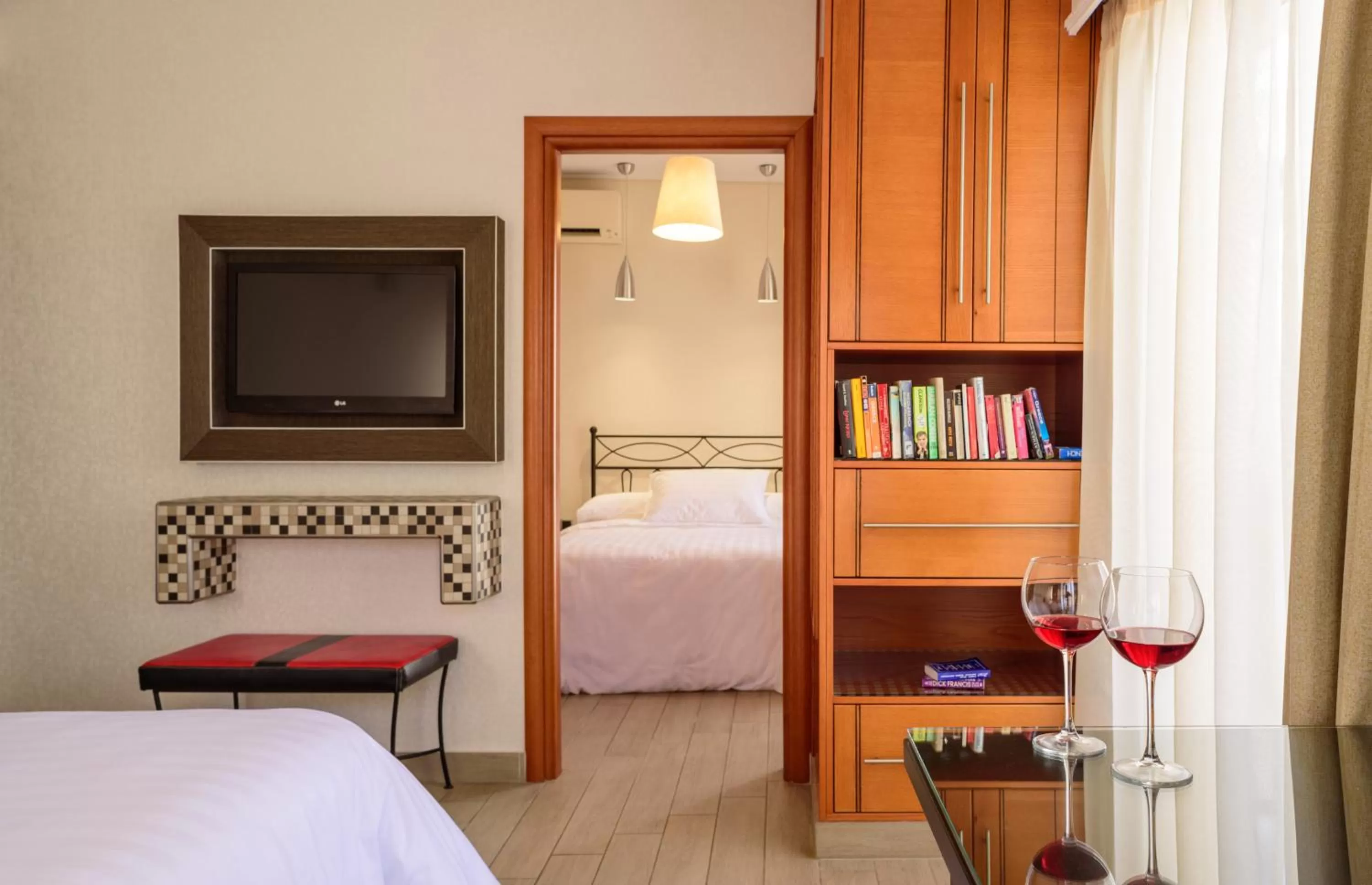 Photo of the whole room, TV/Entertainment Center in Lume Athens