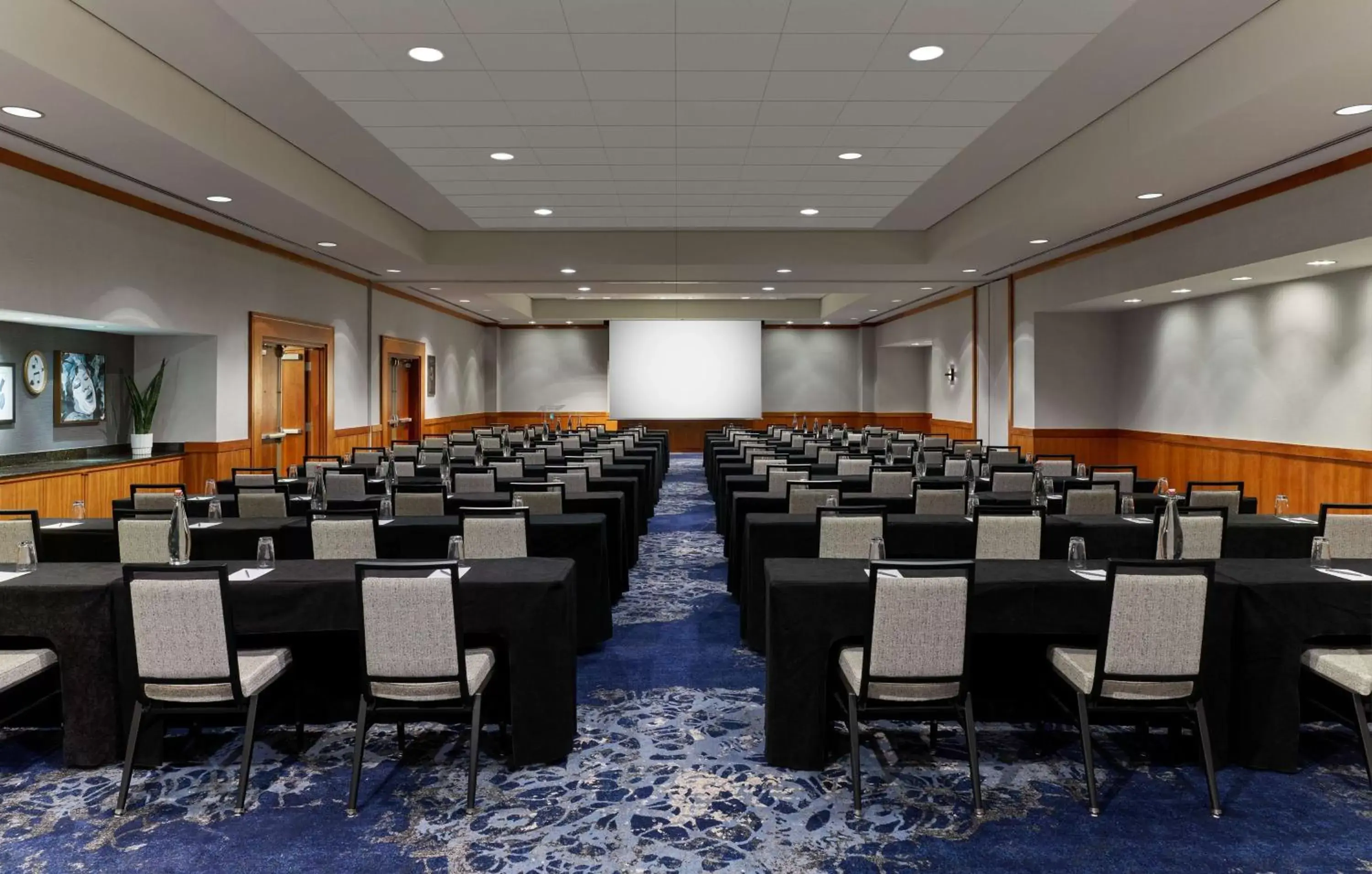 Meeting/conference room in Embassy Suites by Hilton Washington DC Convention Center