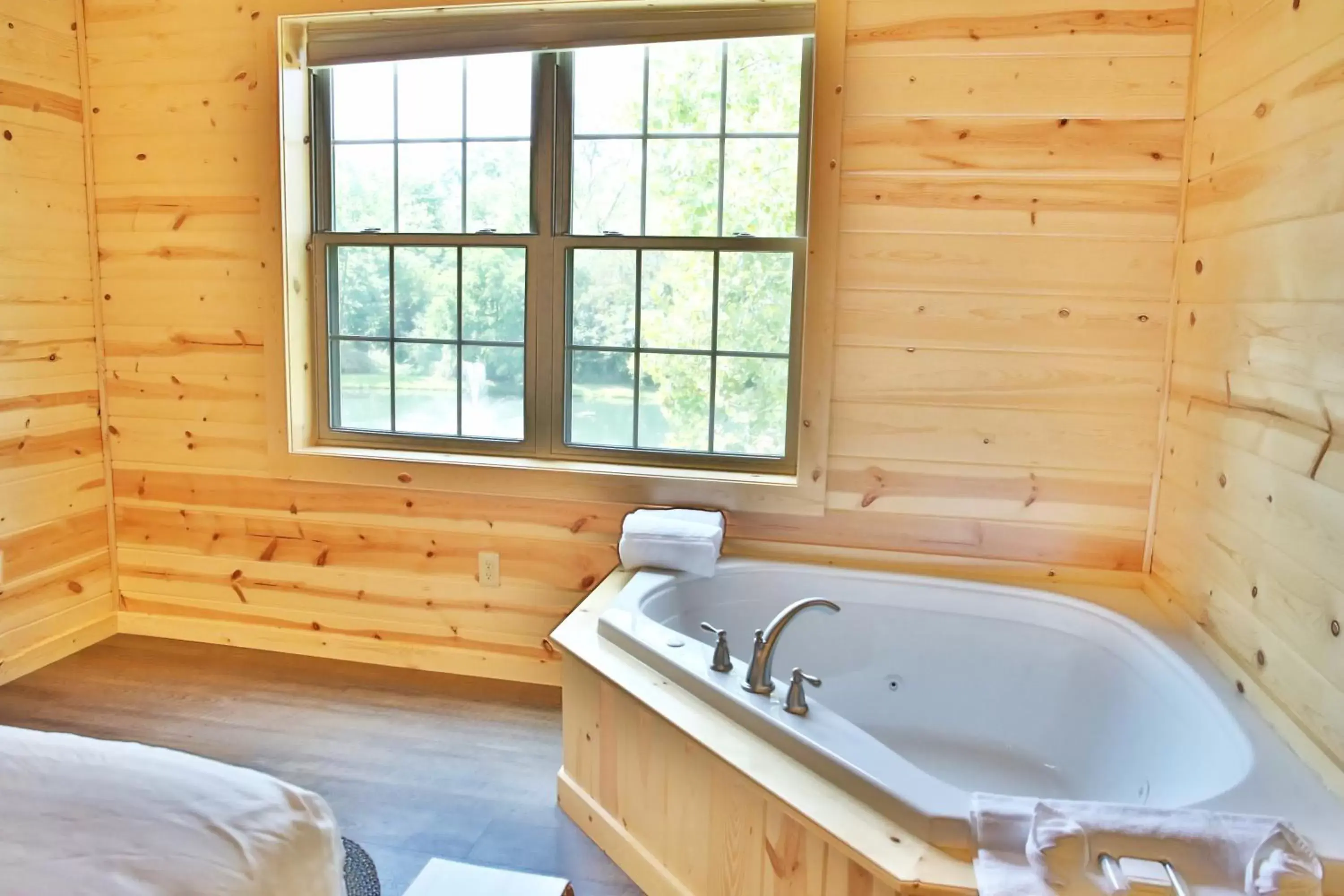 Bathroom in Waterview Lodge by Amish Country Lodging