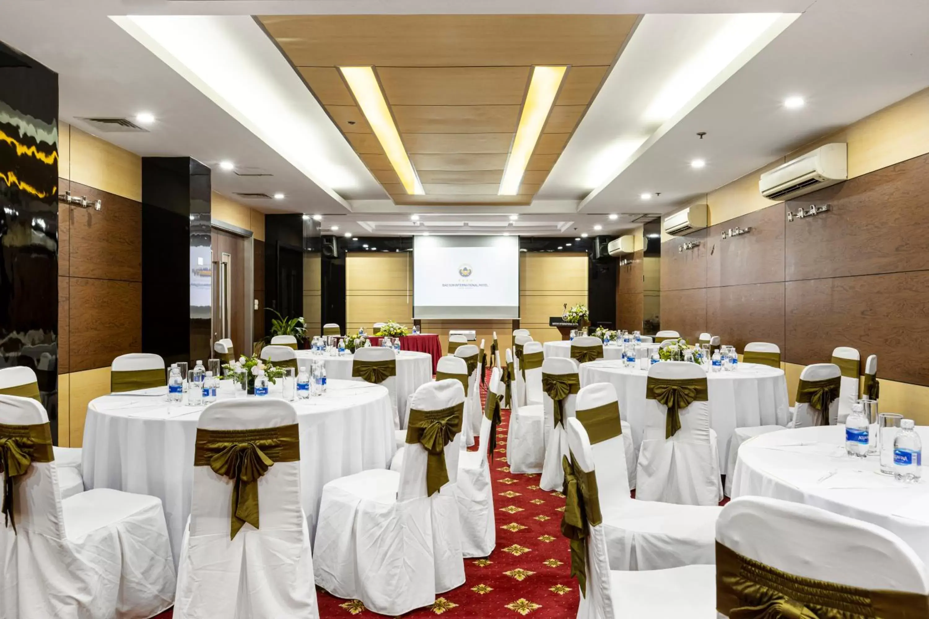 Living room, Banquet Facilities in Bao Son International Hotel