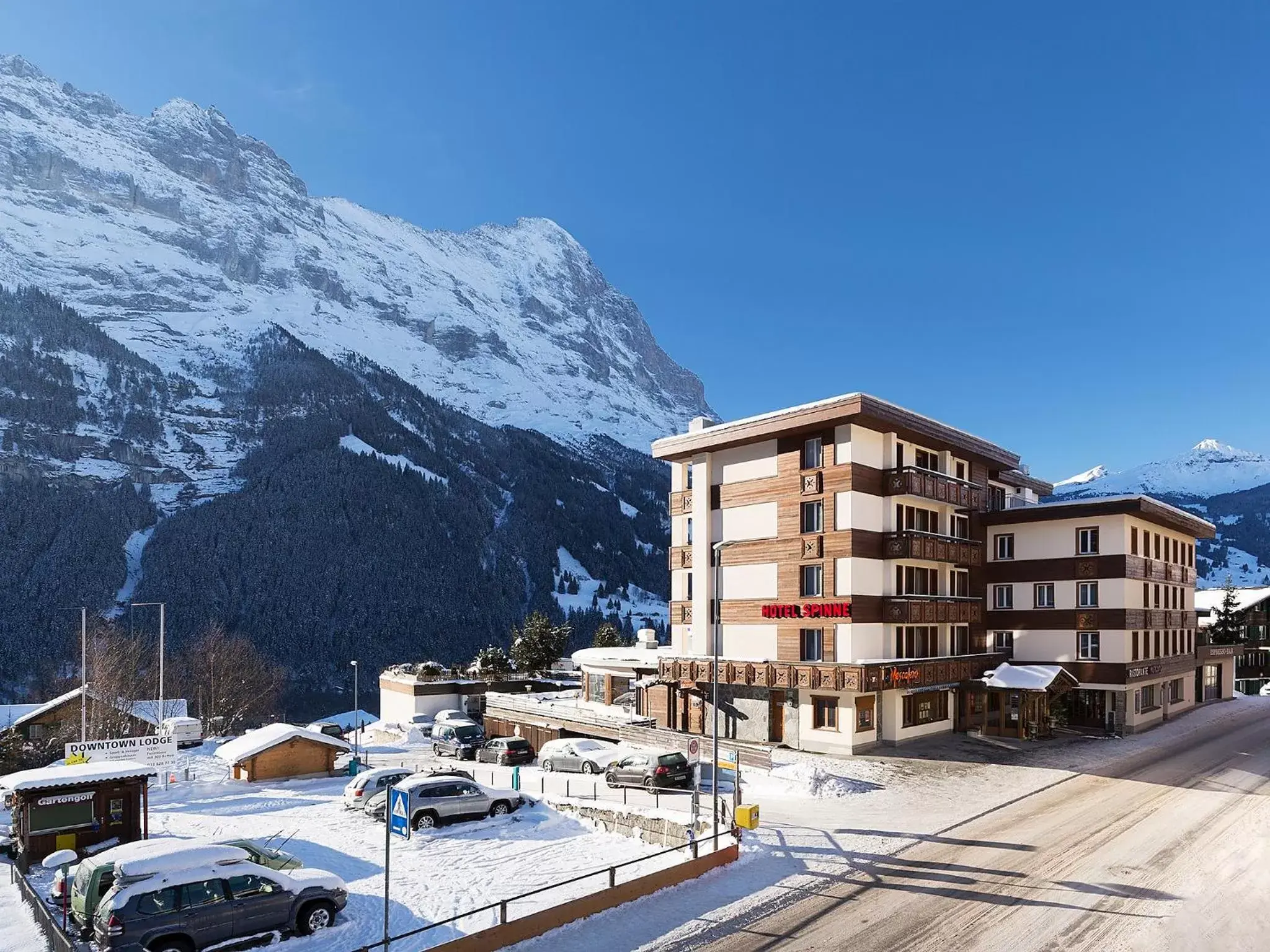 Facade/entrance, Winter in Hotel Spinne Grindelwald