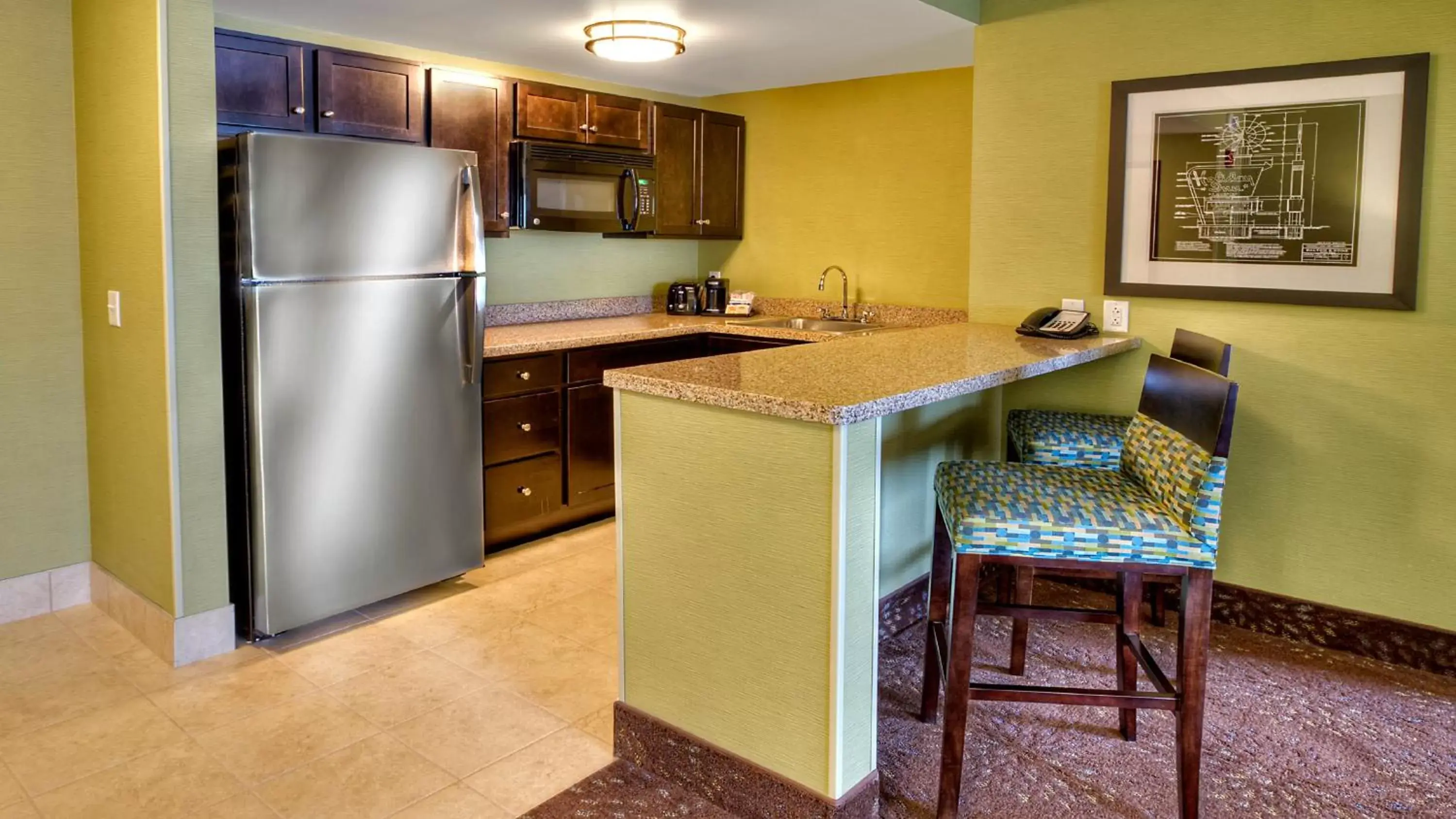 Photo of the whole room, Kitchen/Kitchenette in Holiday Inn Express & Suites Pittsburgh SW/Southpointe, an IHG Hotel