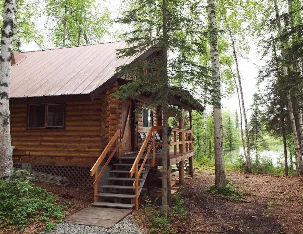 Property Building in Talkeetna Lakeside Cabins