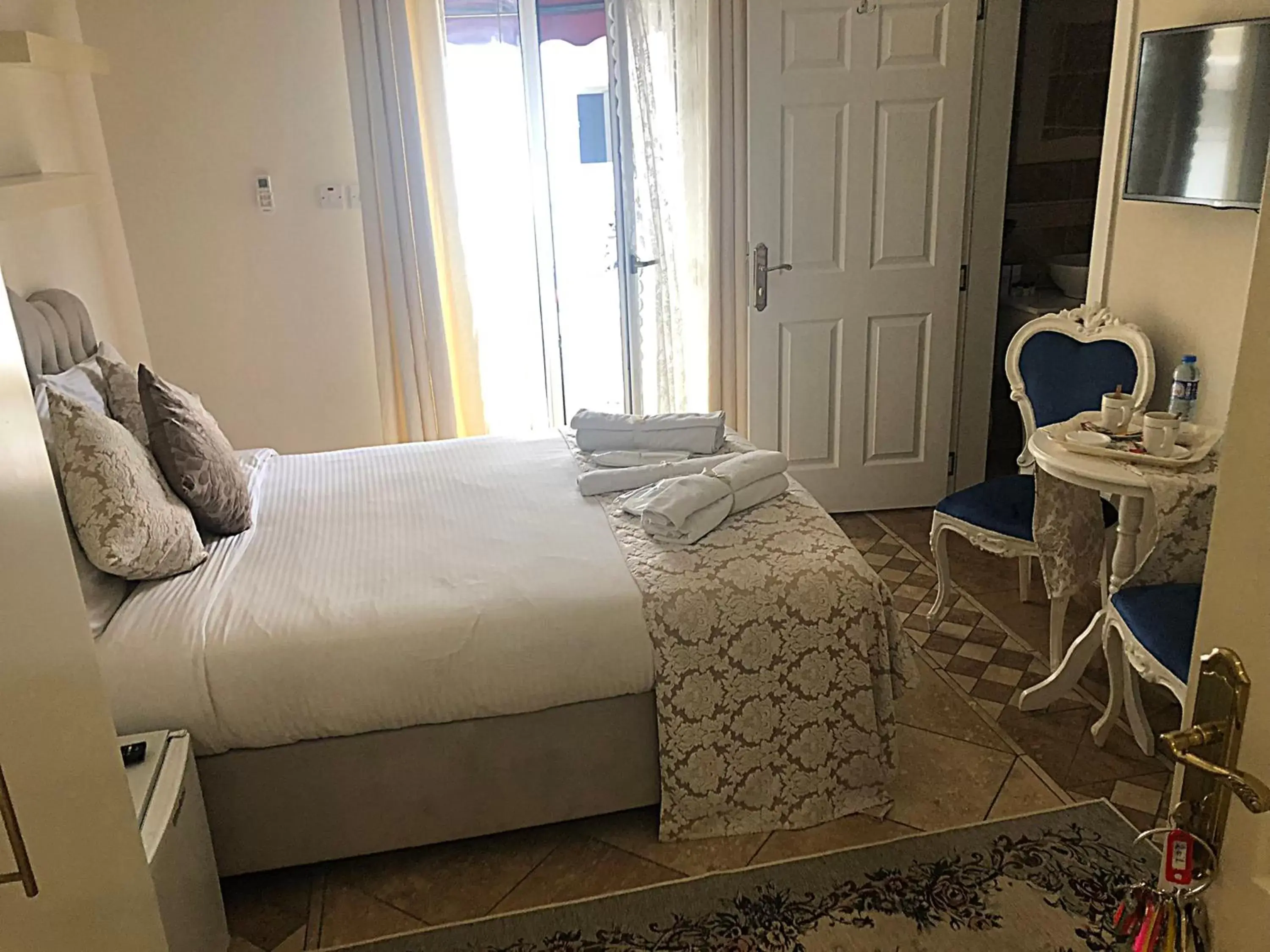 Queen Room with Balcony in Lord's Residence Boutique Hotel Queen Room with Balcony in Lord's Residence Boutique Hotel