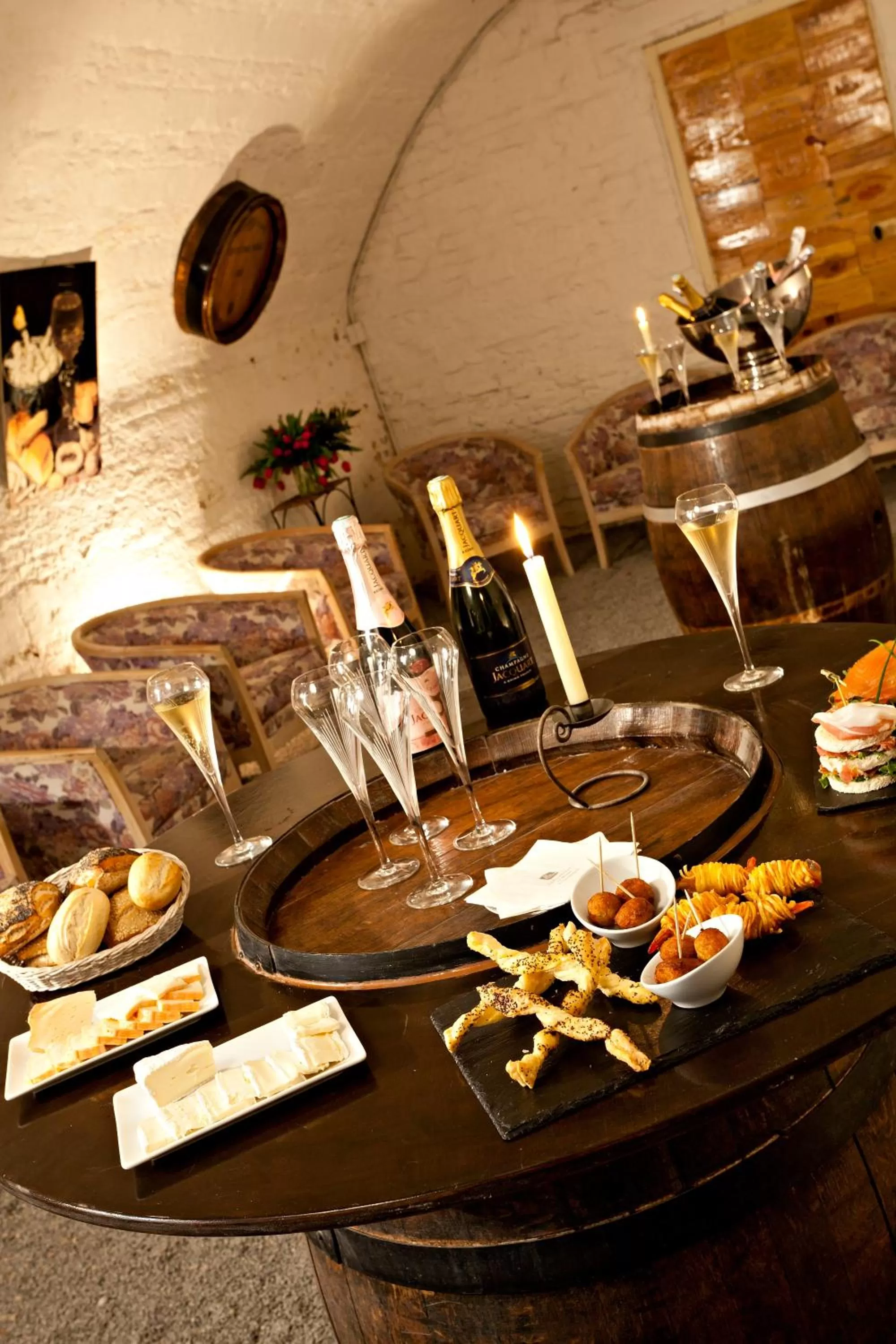 Restaurant/places to eat in Hôtel de L'univers