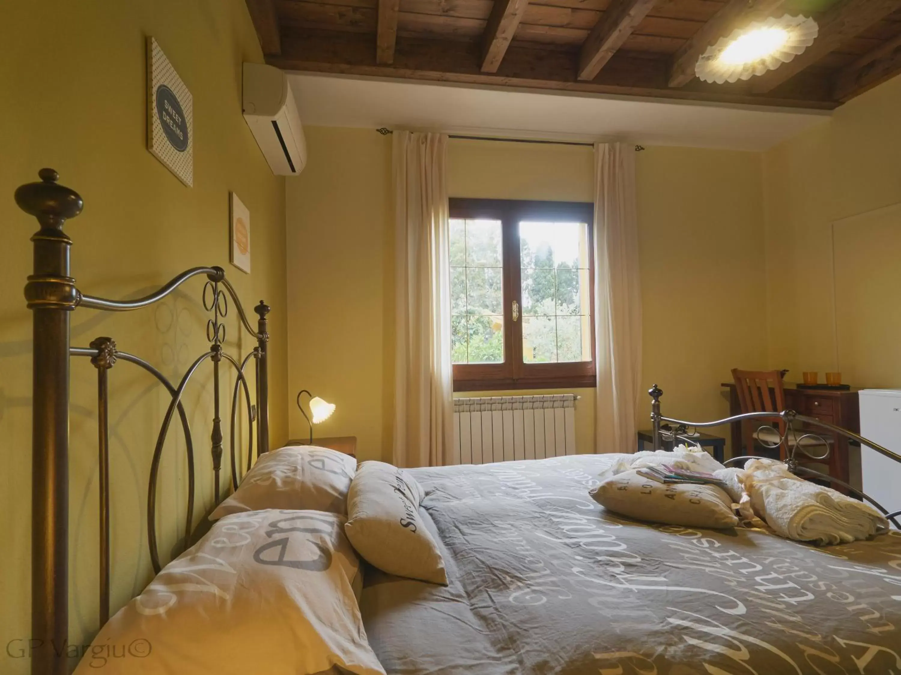 Double Room in B&B Gassa d'Amante