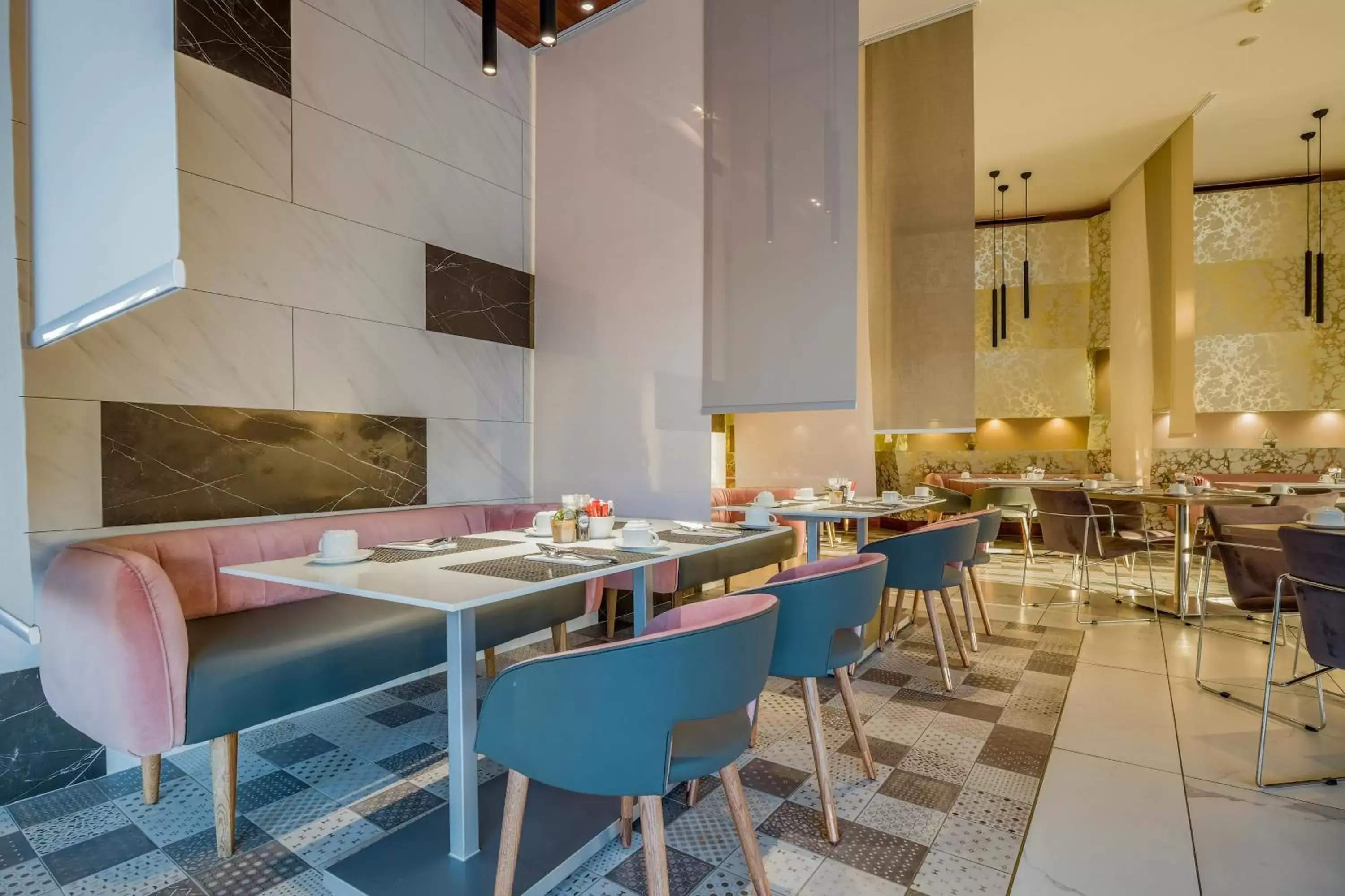 Restaurant/places to eat in Radisson Blu Gautrain Hotel, Sandton Johannesburg Restaurant/places to eat in Radisson Blu Gautrain Hotel, Sandton Johannesburg