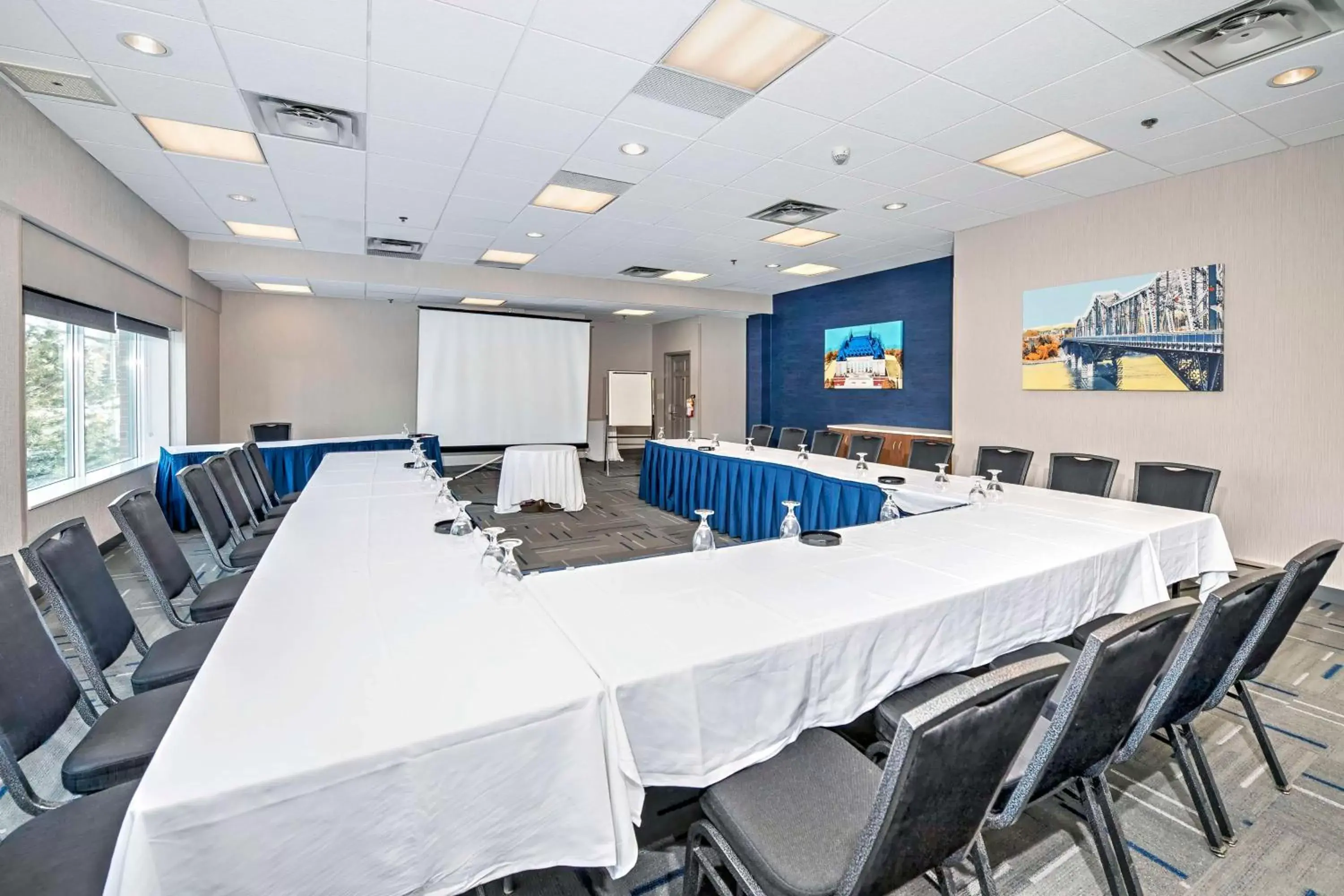 Meeting/conference room in Hampton by Hilton Ottawa