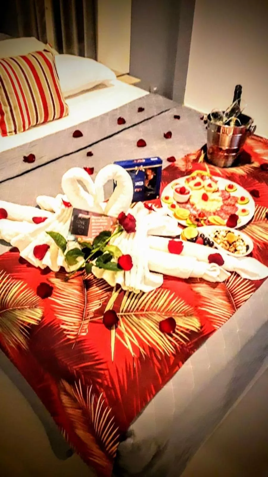 Food and drinks, Bed in Costa Maris Beach Hotel Frente Mar