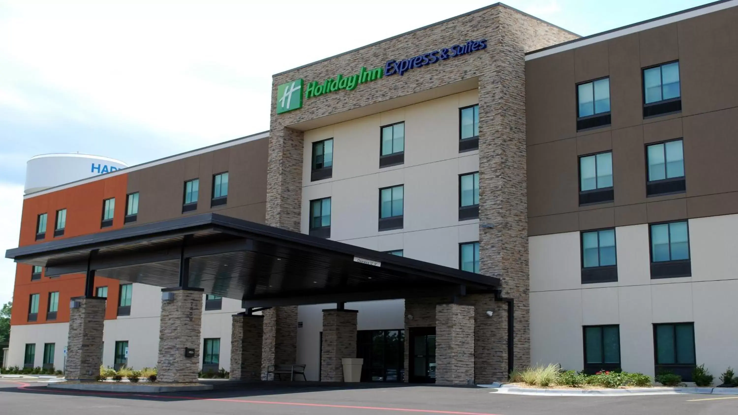 Property building in Holiday Inn Express & Suites White Hall, an IHG Hotel