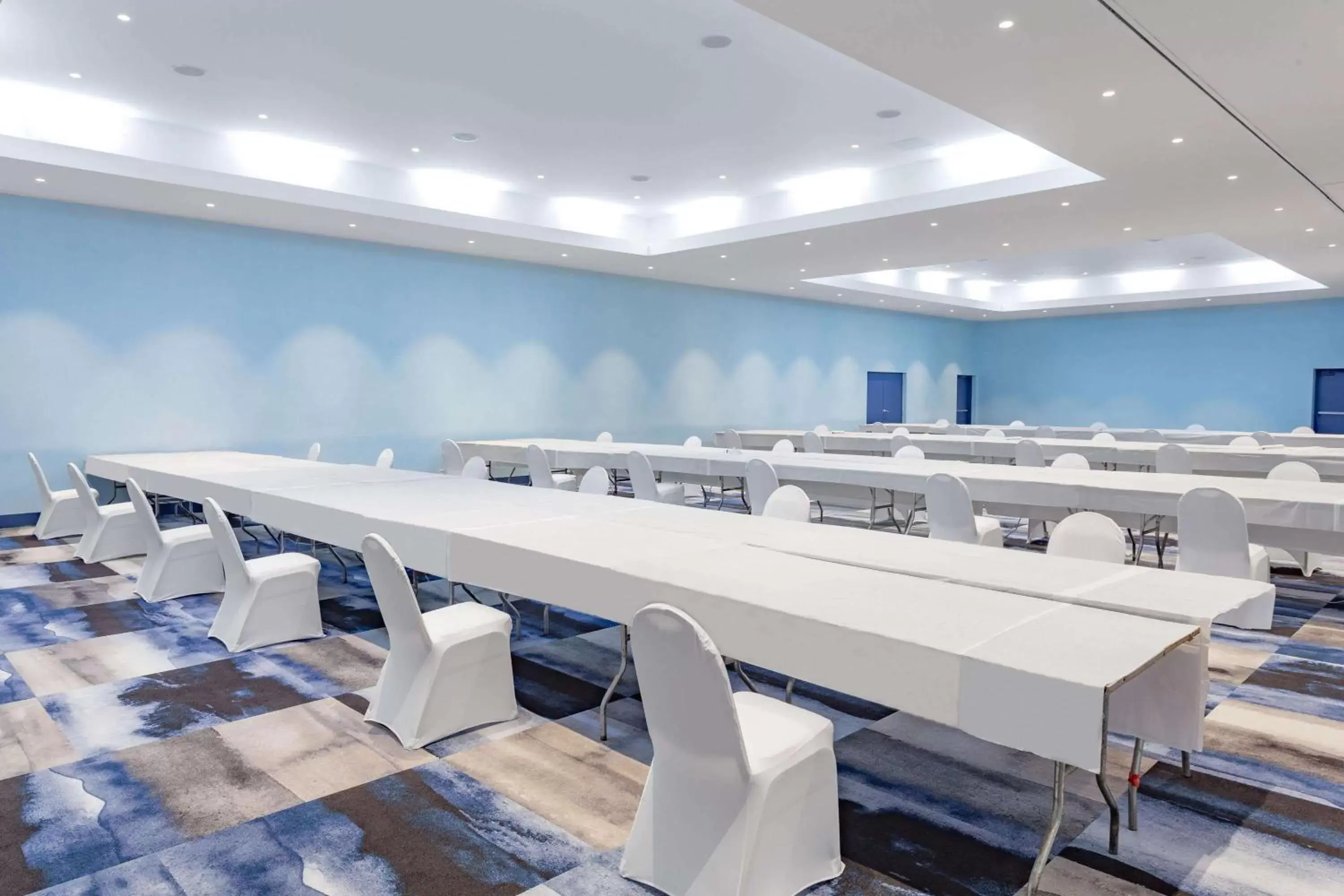 Restaurant/places to eat in Ramada by Wyndham Hartford North - Bradley Airport Restaurant/places to eat in Ramada by Wyndham Hartford North - Bradley Airport