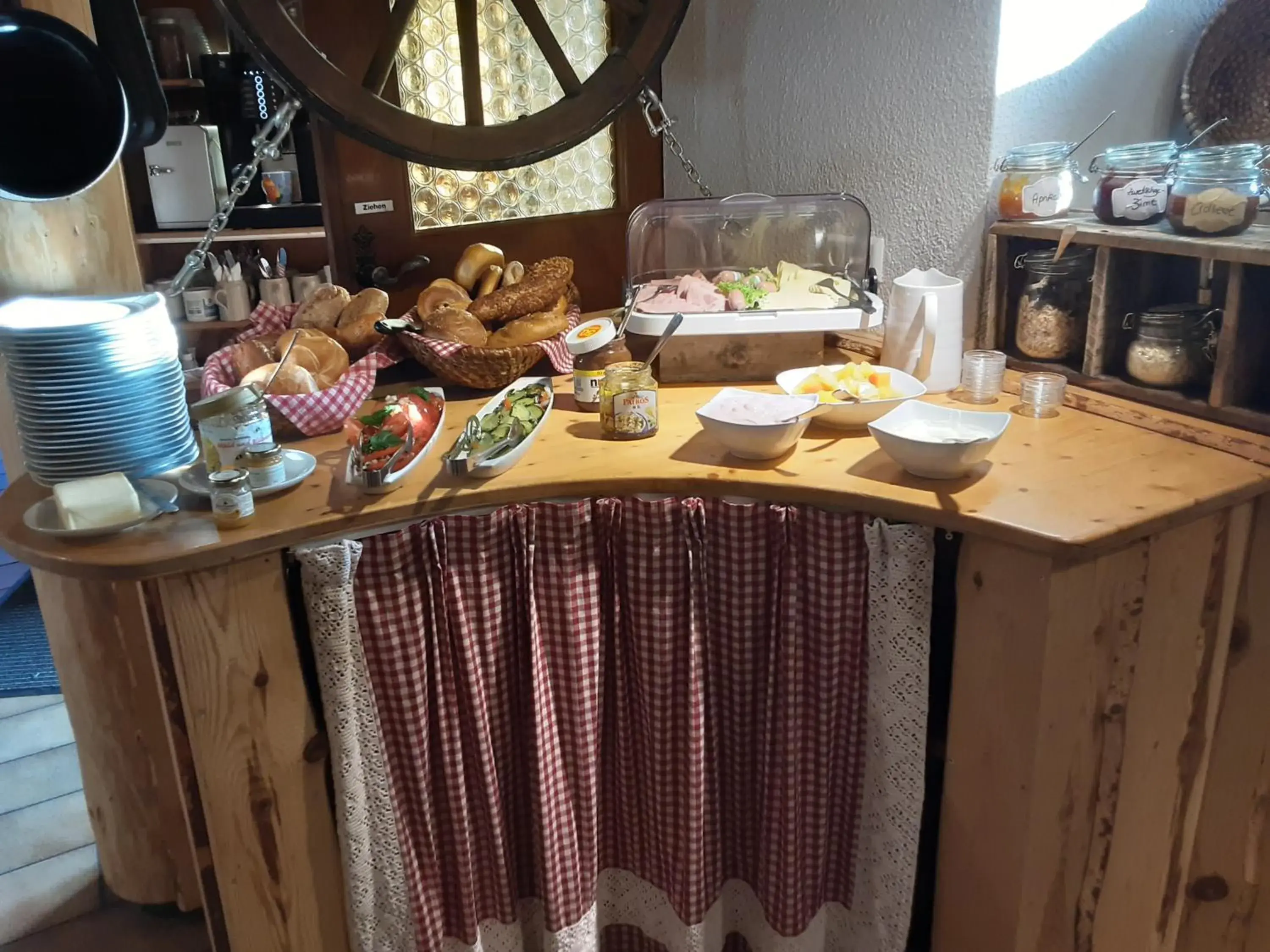 Dining area in Gasthaus Dollinger