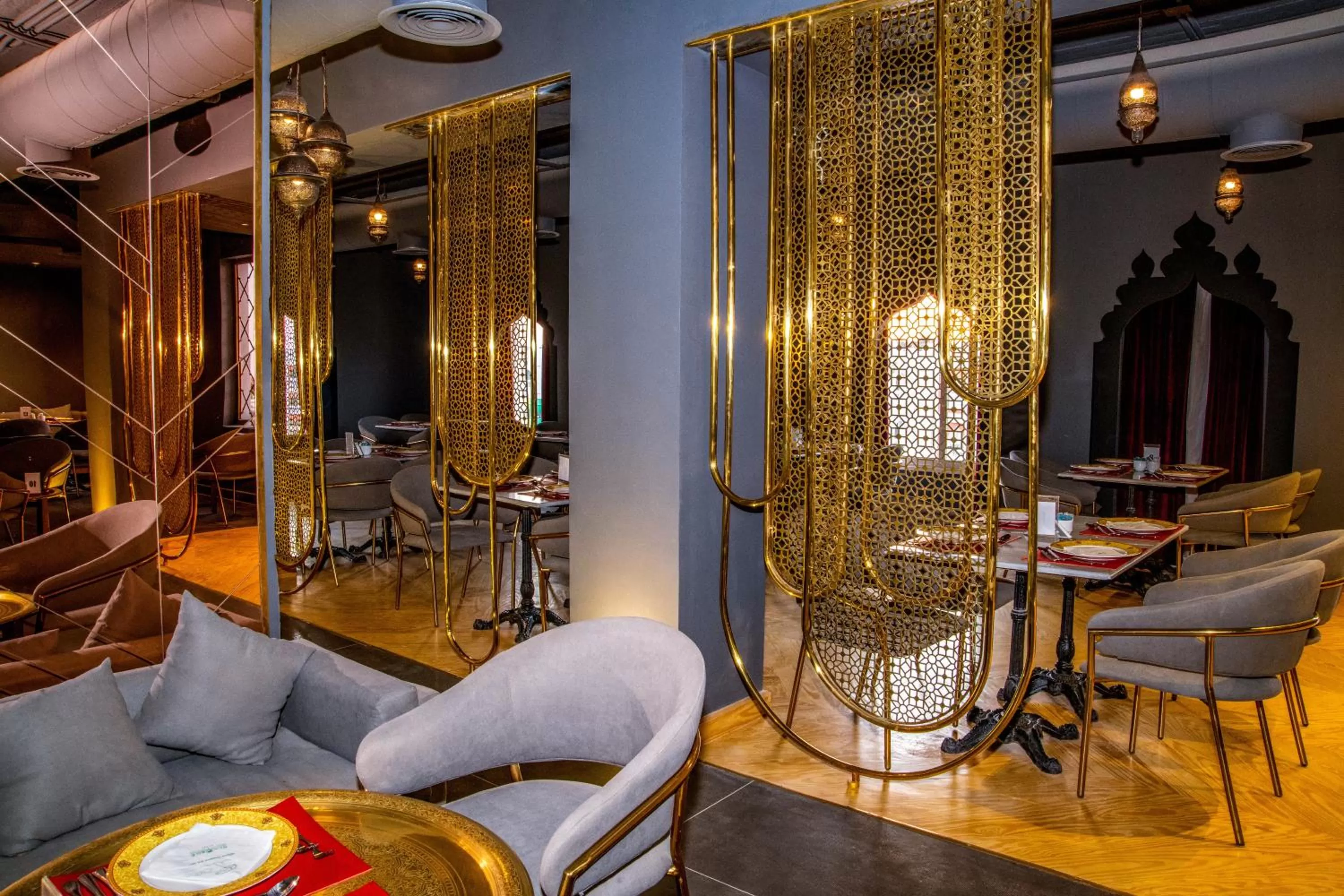 Restaurant/places to eat in Sunrise Diamond Beach Resort -Grand Select