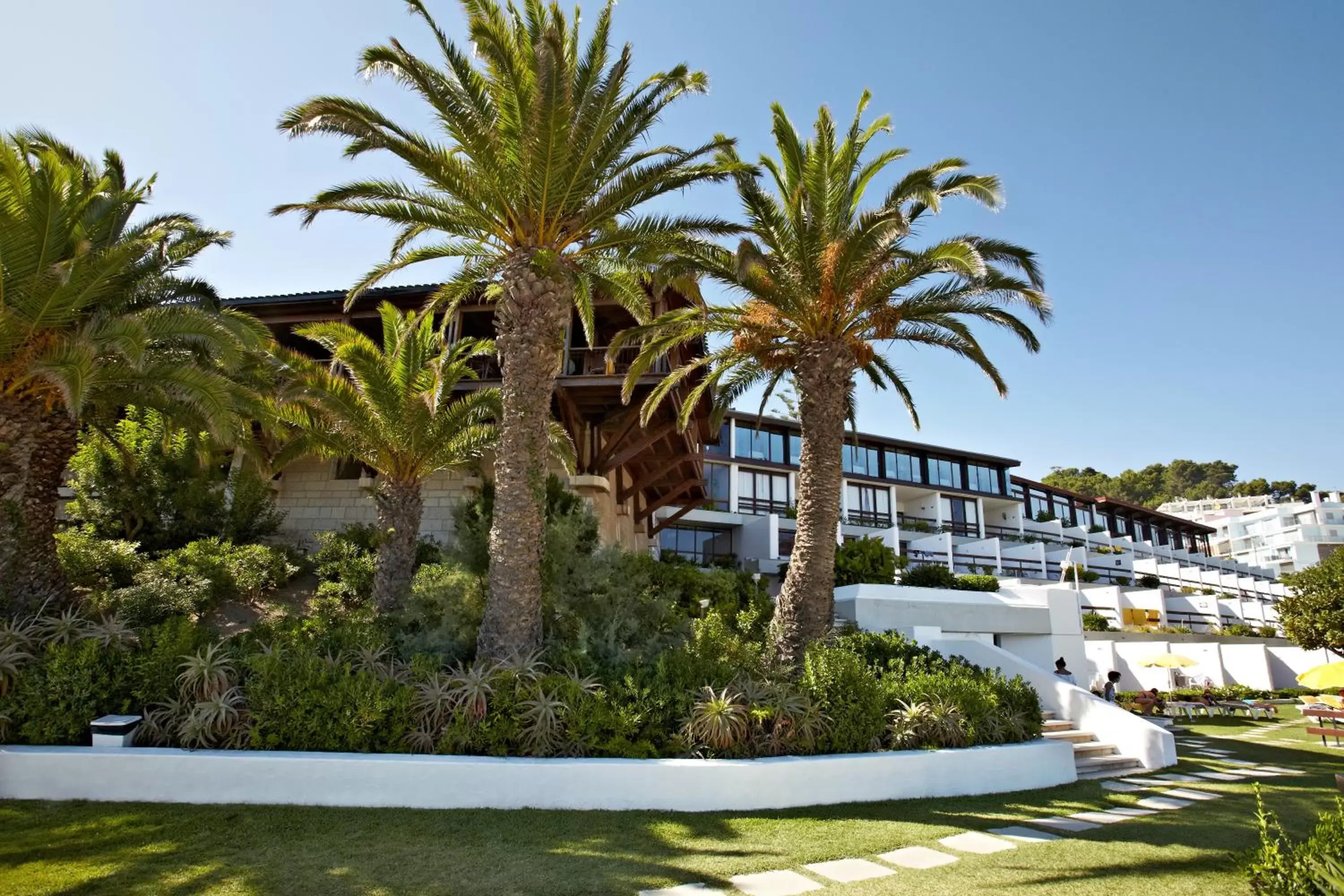 Facade/entrance, Property Building in Hotel do Mar