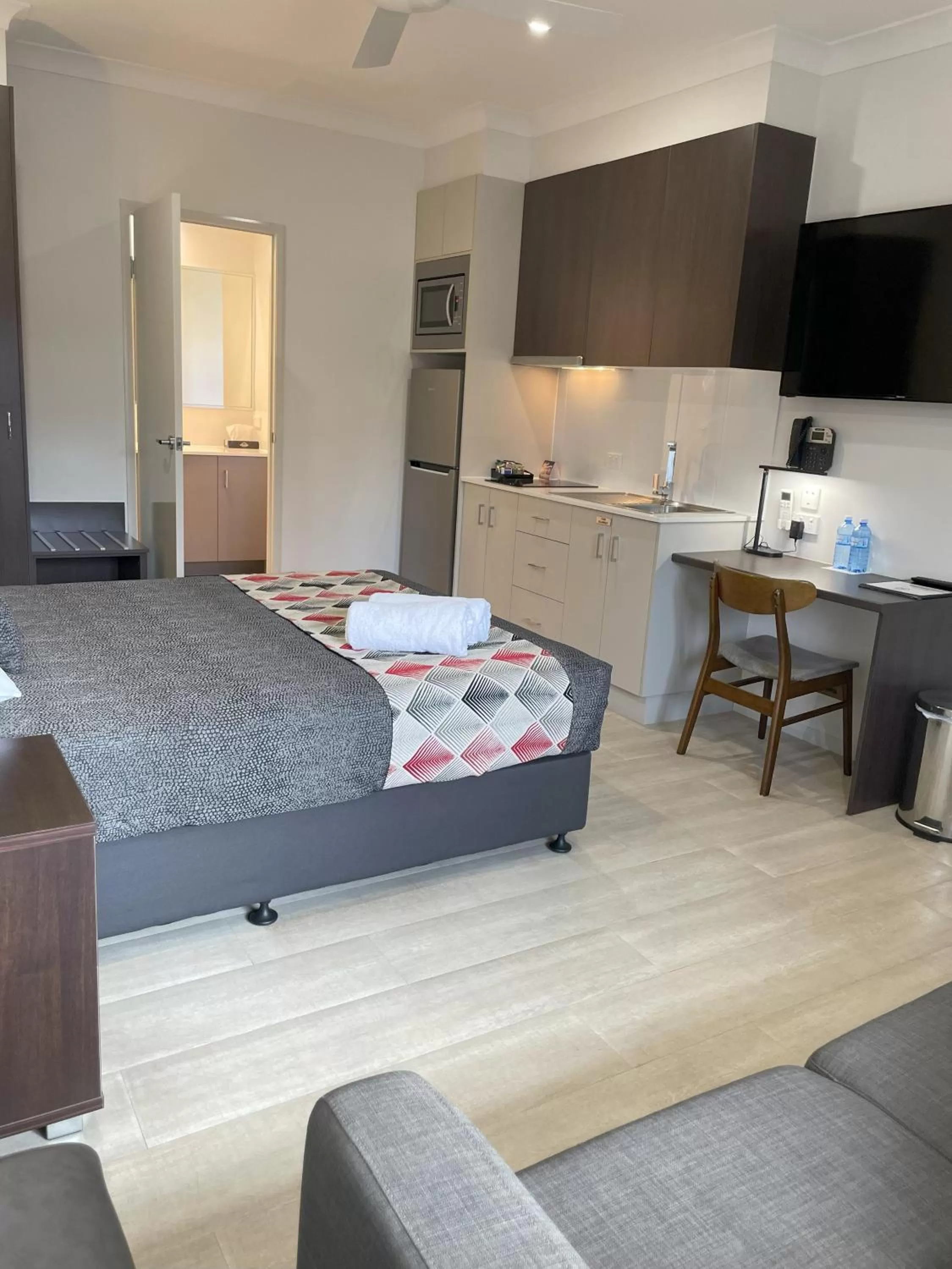 Bed in Northpoint Motel Apartments