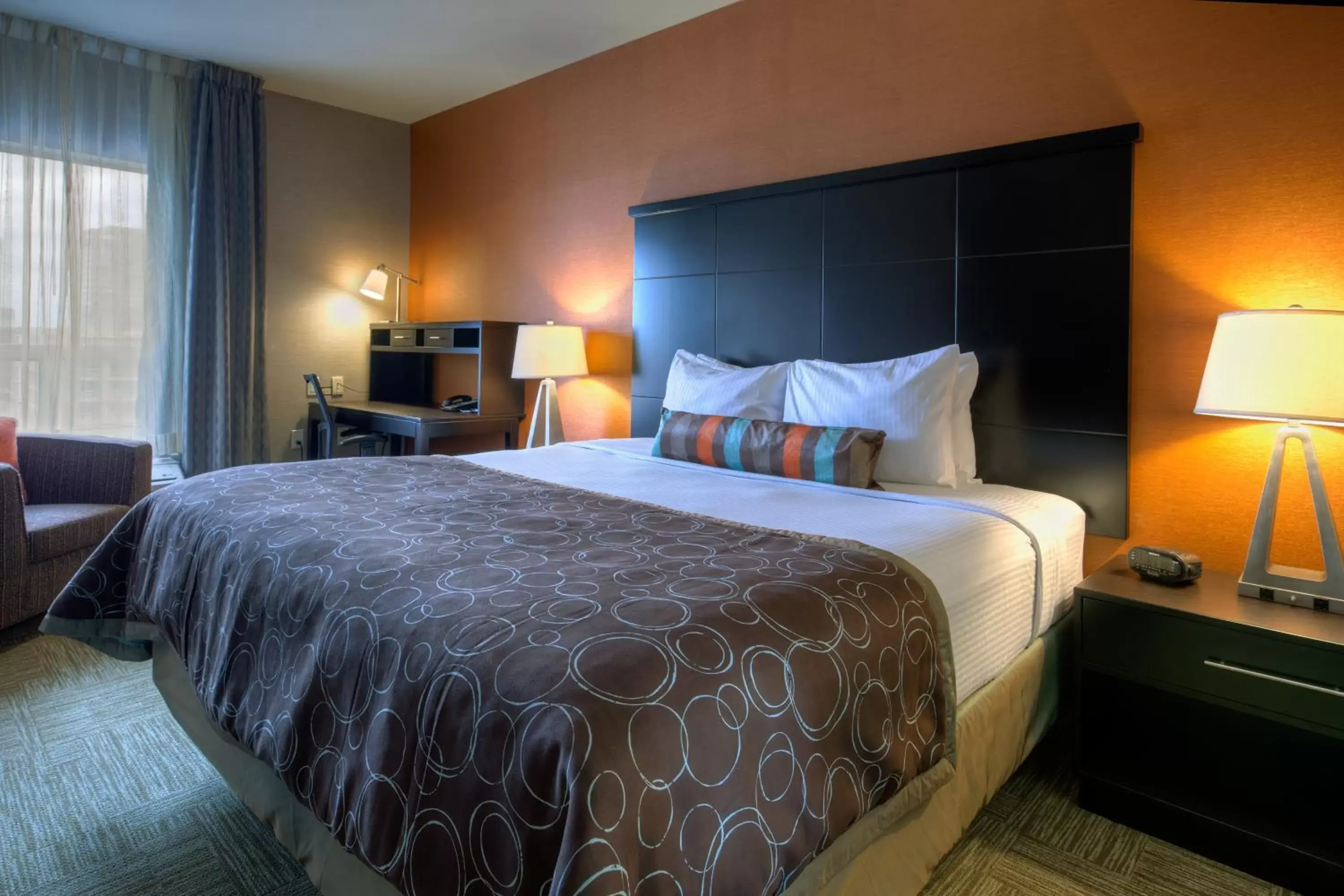 Bedroom, Bed in Staybridge Suites Hamilton - Downtown, an IHG Hotel